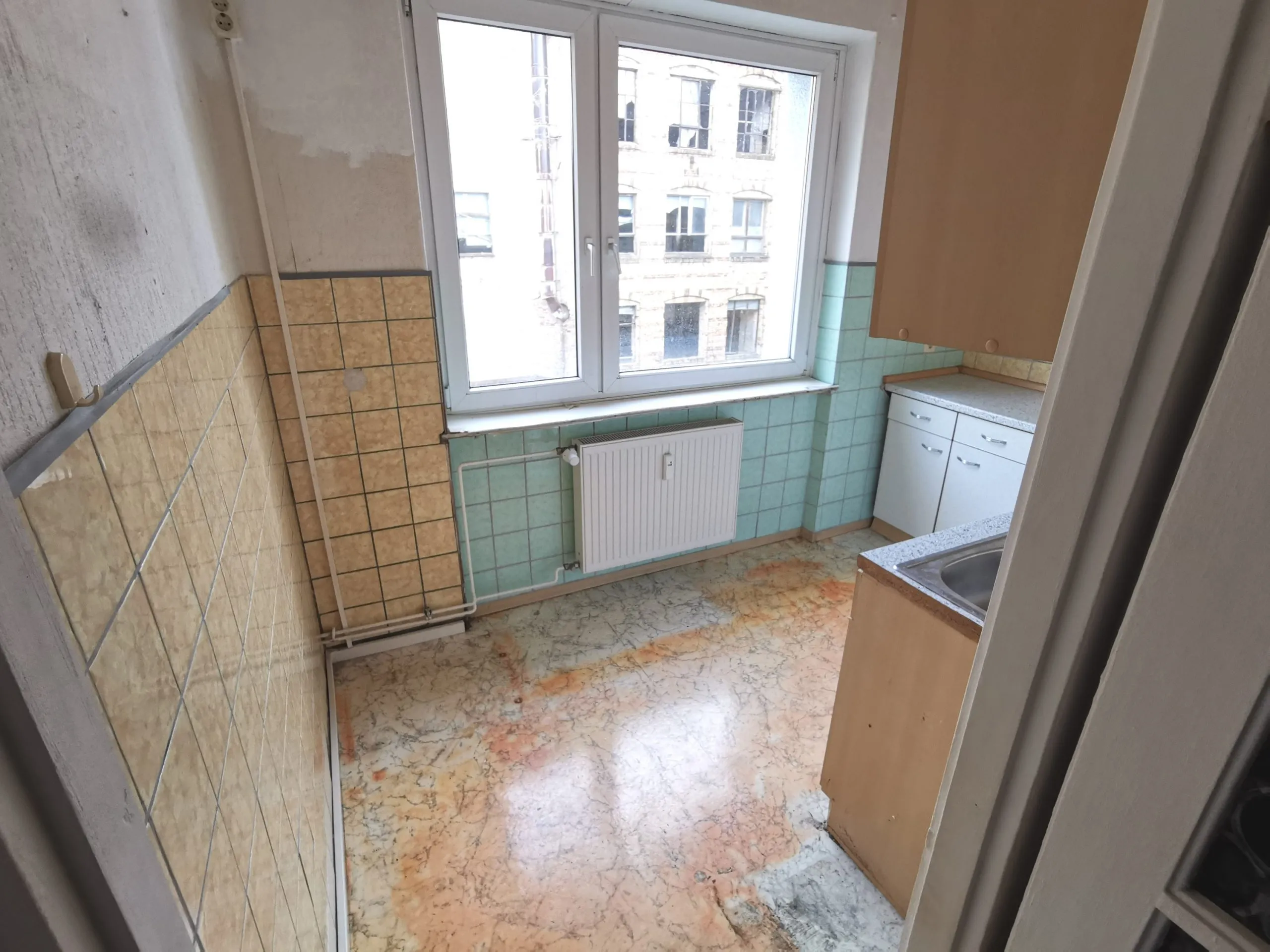 Berlin-Mitte: 2-Zimmer ETW ca. 47 m² - bezugsfrei, Renovierungs- /Handwerkerobjekt – Bild 2