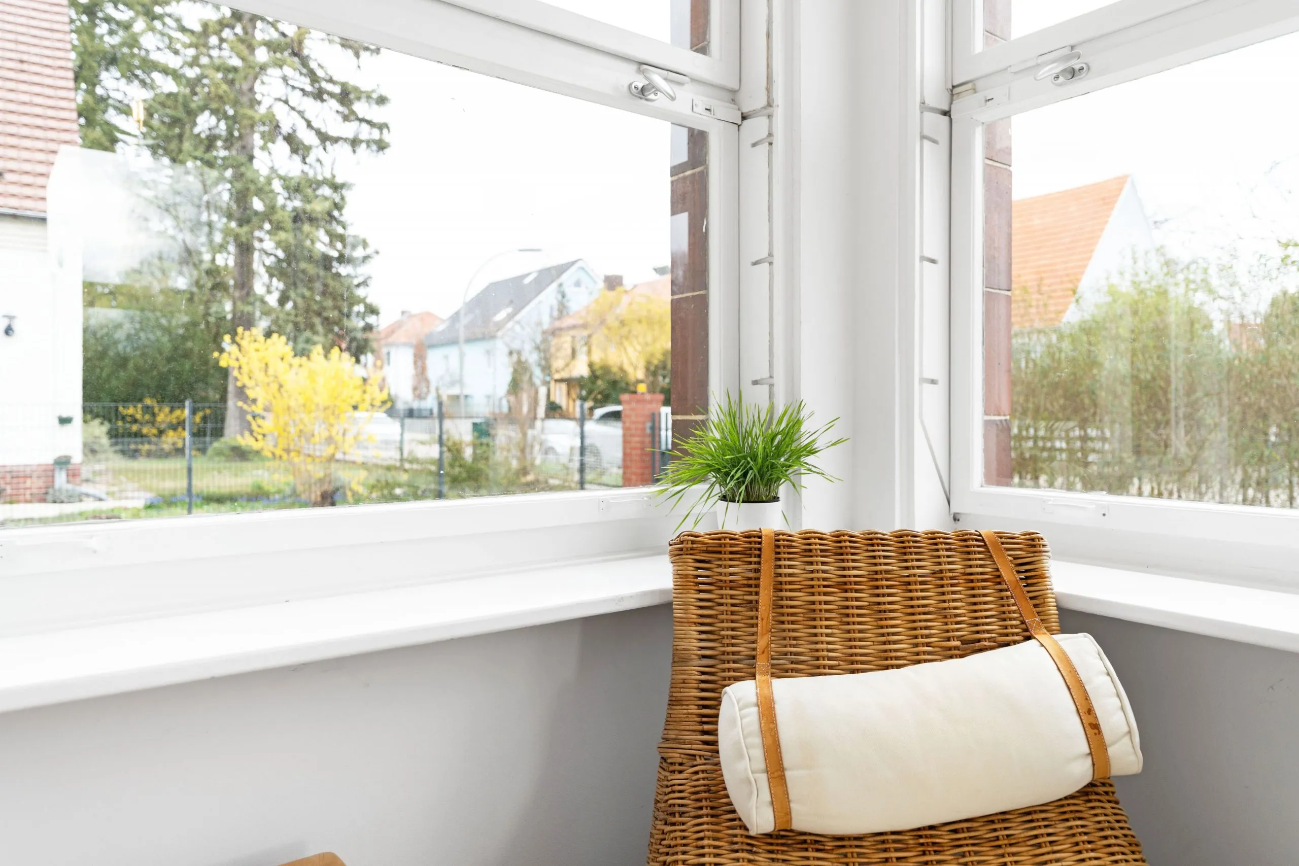 Villa in Zehlendorf - 7 Zimmer mit ca. 260 m² Wohn- und ca. 116 m² Nutzfläche auf 1.000 m² Grund – Bild 12