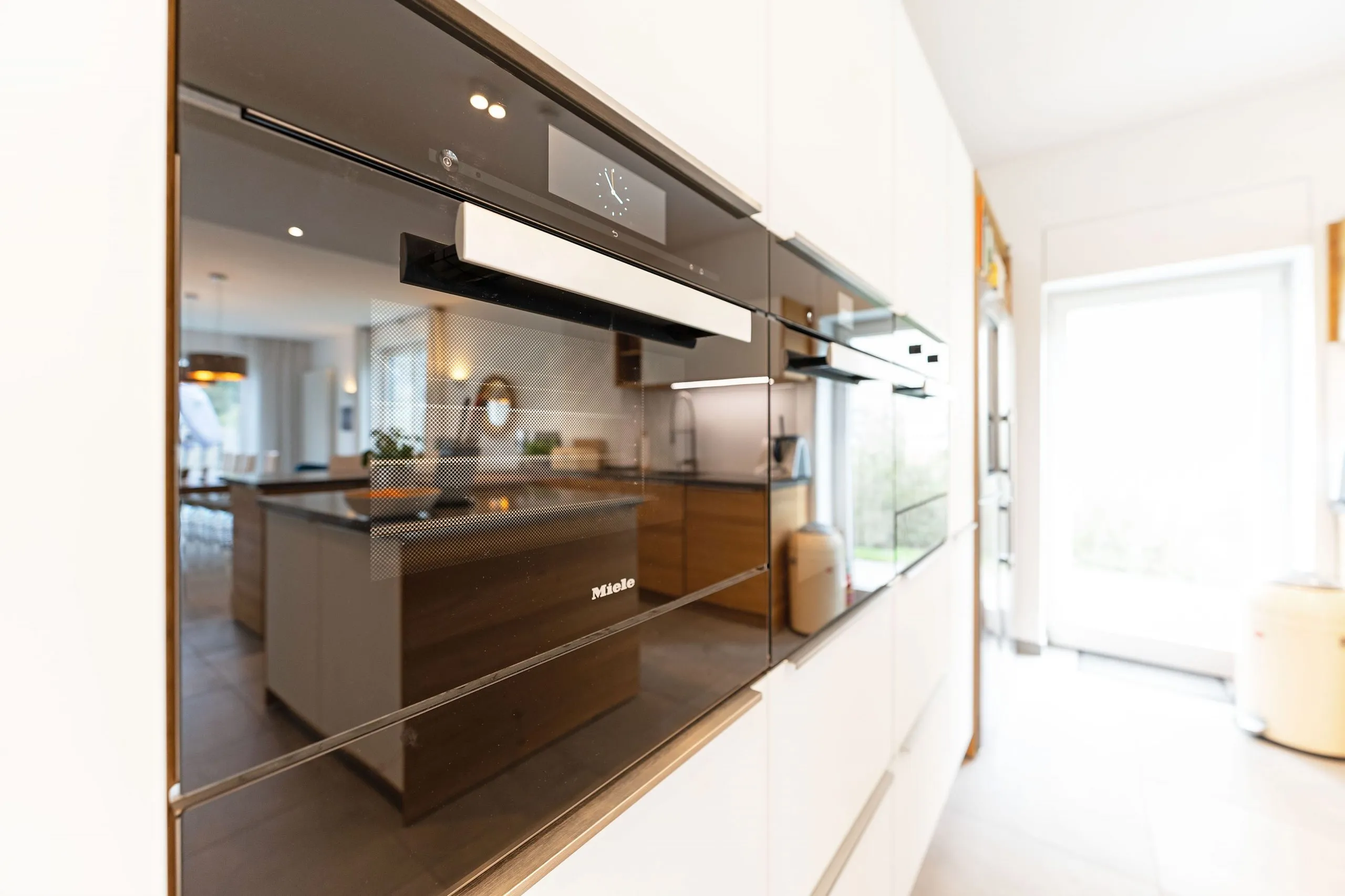 Villa in Zehlendorf - 7 Zimmer mit ca. 260 m² Wohn- und ca. 116 m² Nutzfläche auf 1.000 m² Grund – Bild 21