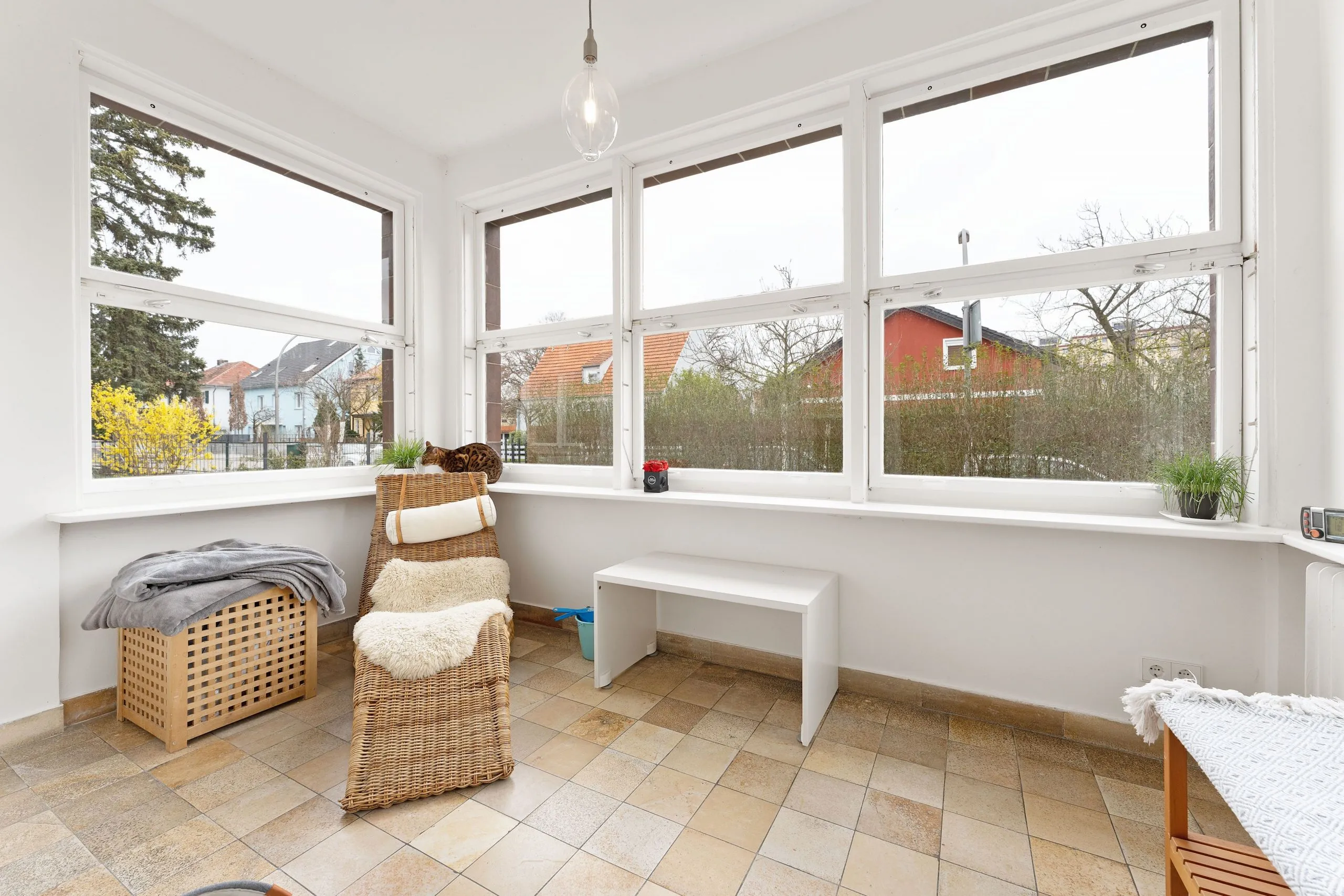 Villa in Zehlendorf - 7 Zimmer mit ca. 260 m² Wohn- und ca. 116 m² Nutzfläche auf 1.000 m² Grund – Bild 11