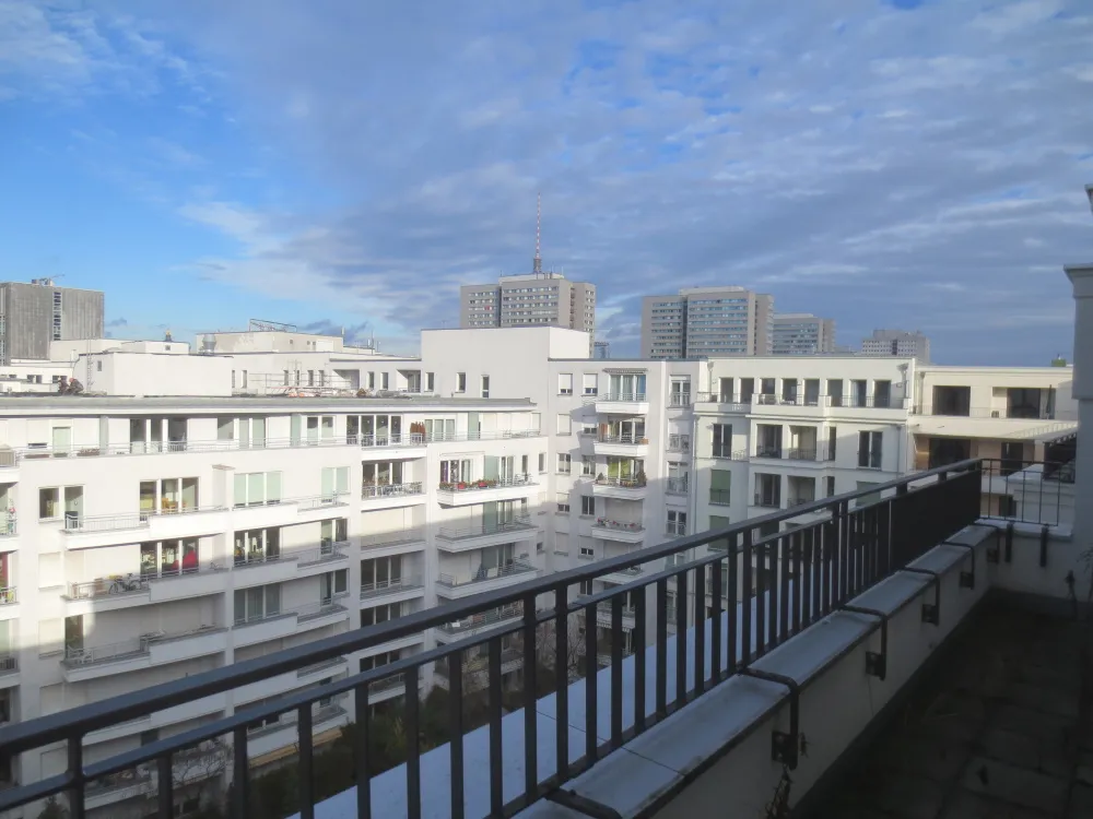 Ein Schmuckstück in Berlins Mitte: Penthouse-Wohnung ca. 137 m² - 4 Zimmer & 2 Dachterrassen („Beuth-Höfe“), inkl. TG-Stellplatz – Bild 4
