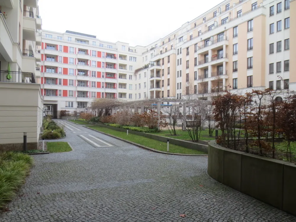 Ein Schmuckstück in Berlins Mitte: Penthouse-Wohnung ca. 137 m² - 4 Zimmer & 2 Dachterrassen („Beuth-Höfe“), inkl. TG-Stellplatz – Bild 1