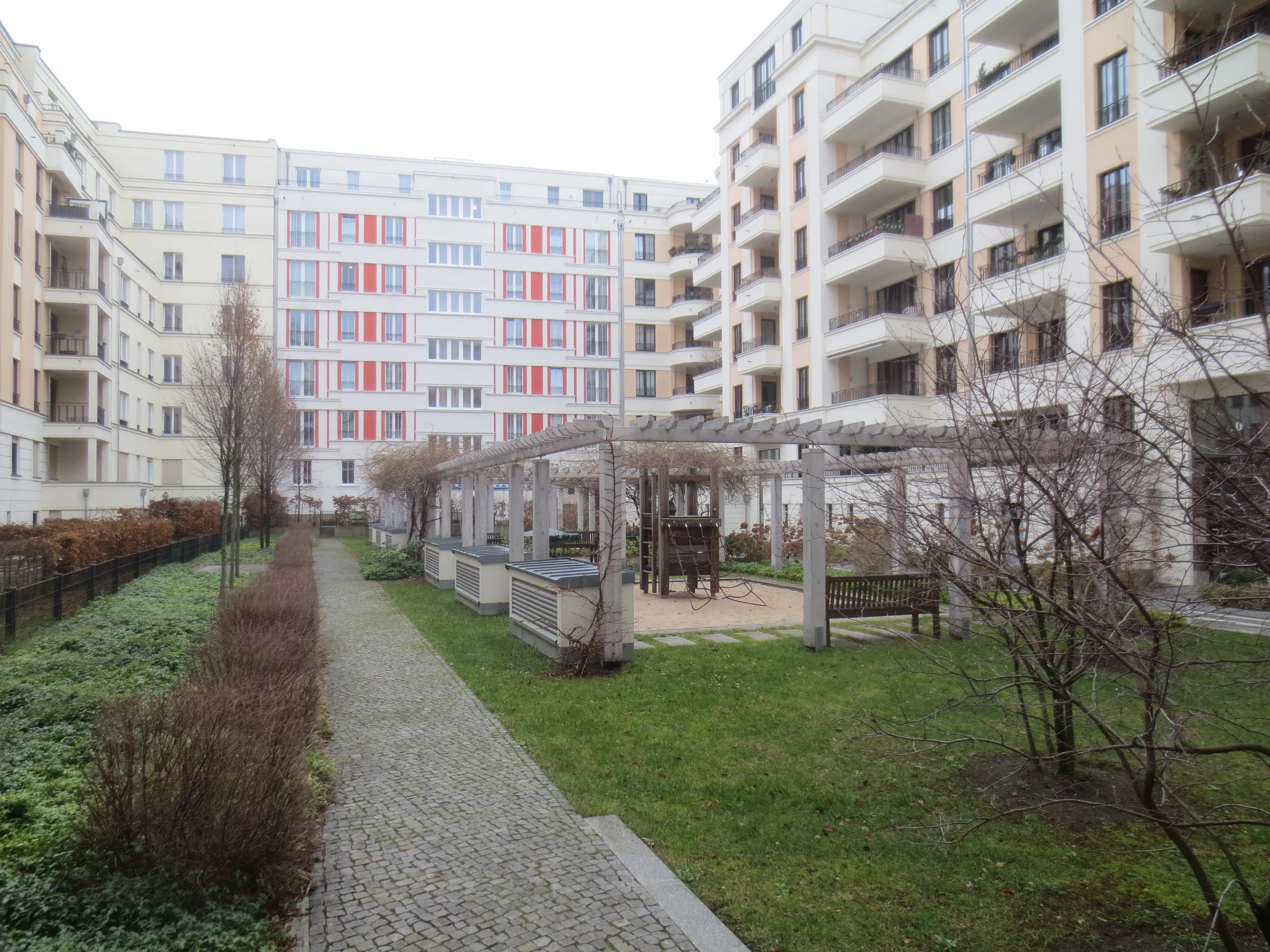 Ein Schmuckstück in Berlins Mitte: Penthouse-Wohnung ca. 137 m² - 4 Zimmer & 2 Dachterrassen („Beuth-Höfe“), inkl. TG-Stellplatz – Bild 23