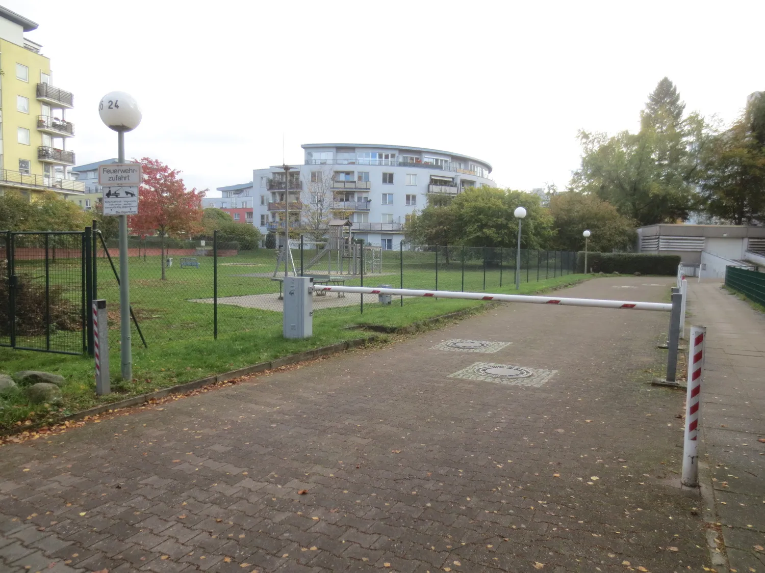Wohnen im grünen Marienfelde: sehr schöne, bezugsfreie Eigentumswohnung mit ca. 78 m² - 3 Zimmer plus Balkon & Garagen-Stellplatz – für Anleger & Eigennutzer geeignet – Bild 7