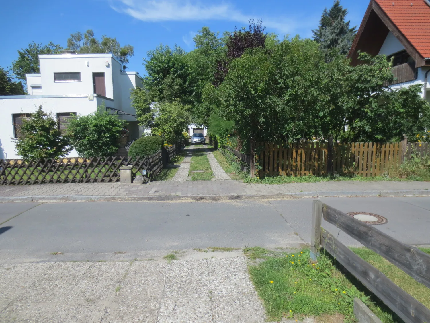 Wohnen in Gatow – „Dorf in der Stadt“: bezugsfreies Einfamilienhaus in sehr schöner Lage, ca. 168 qm Wohnfläche (Renovierungsbedarf) + Doppelgarage zu verkaufen – Bild 7