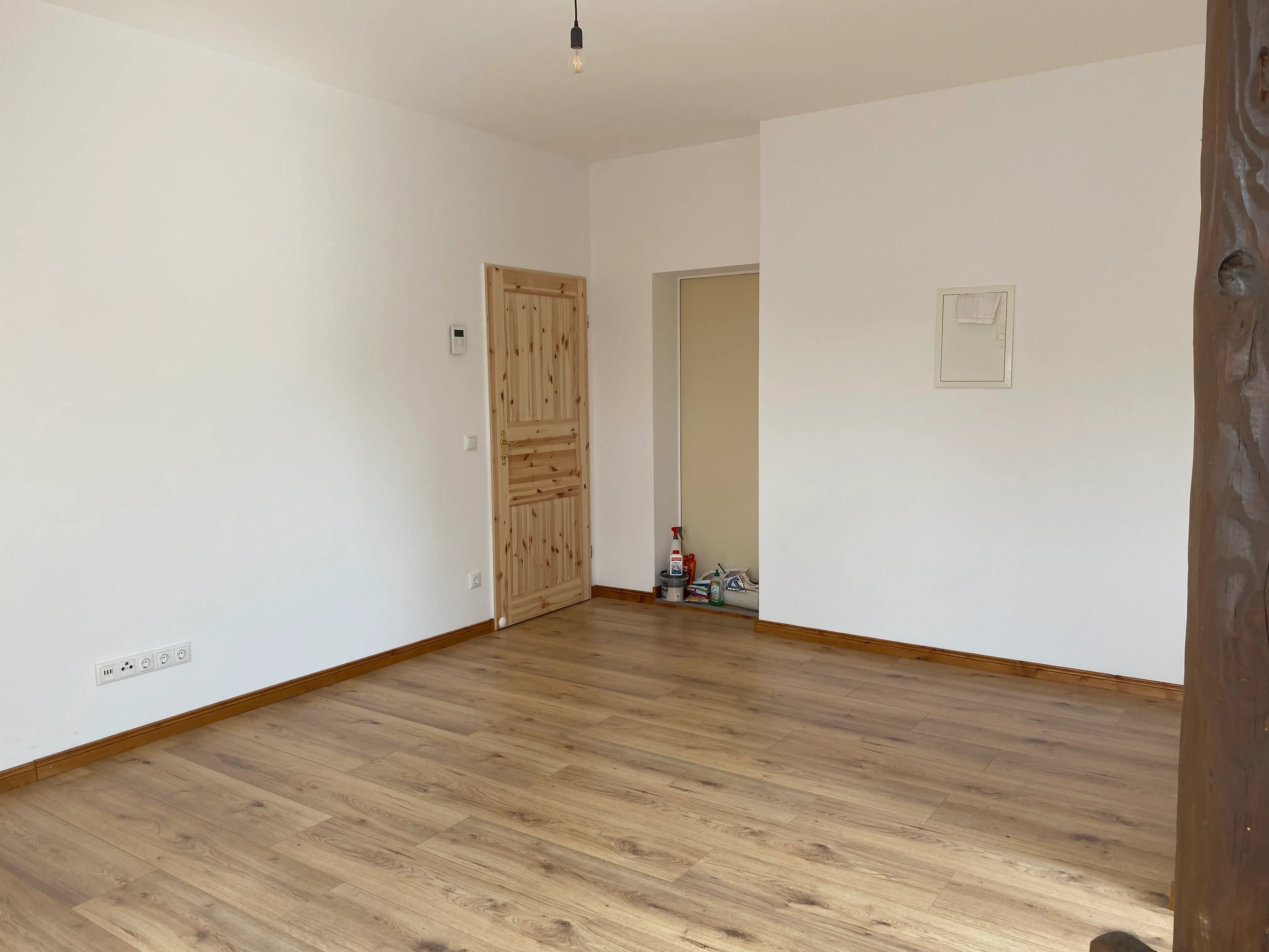 0940-10a Wohnraum oben