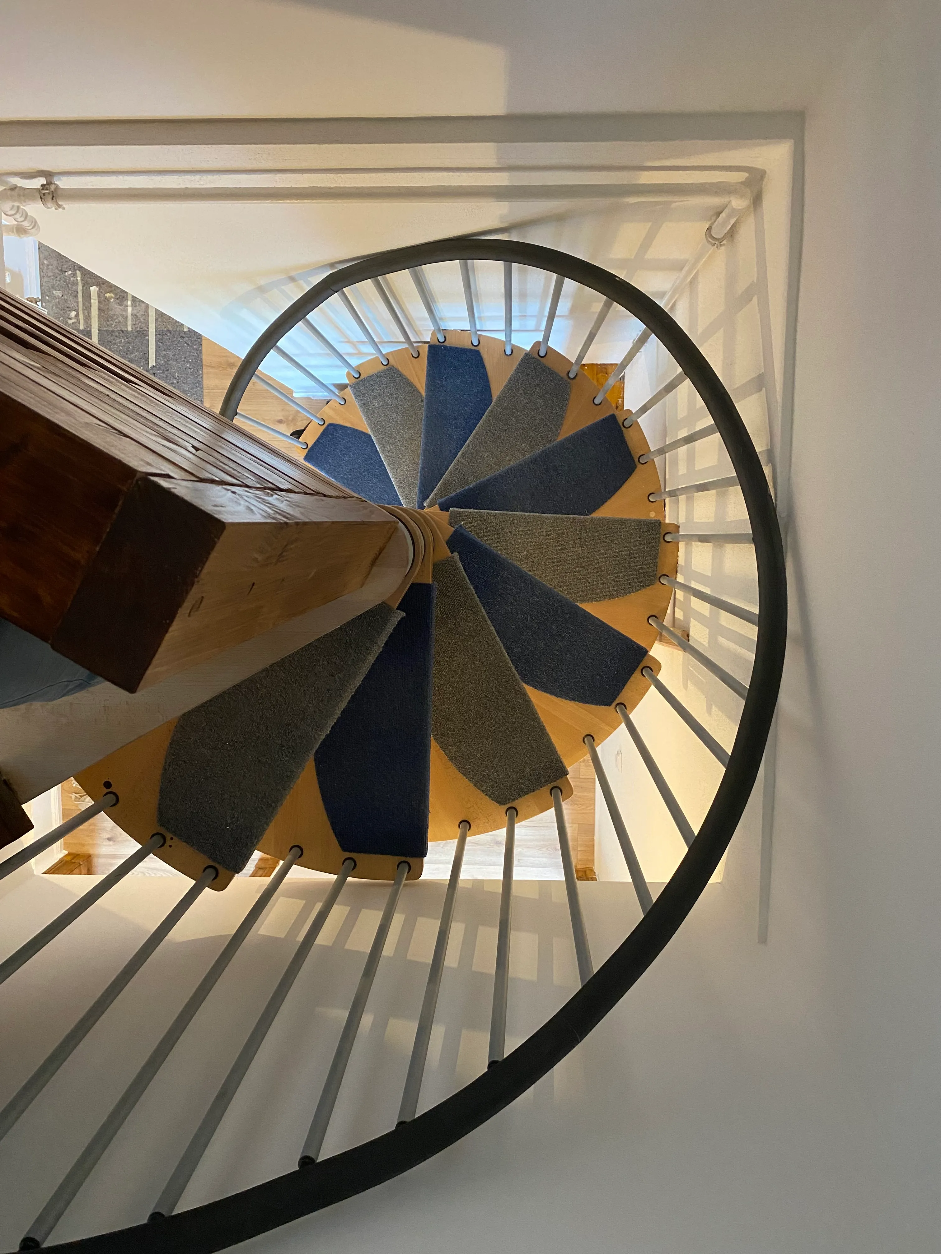 0940-08 Wendeltreppe Maisonette