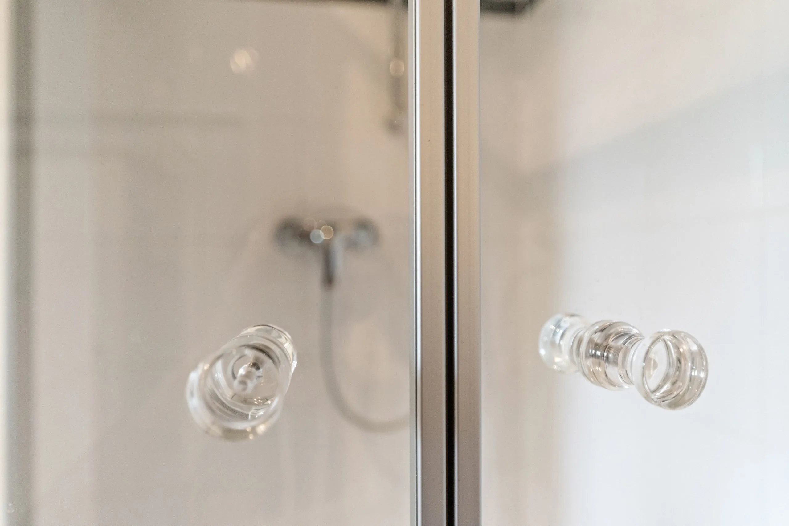 0974-42 Details Dusche