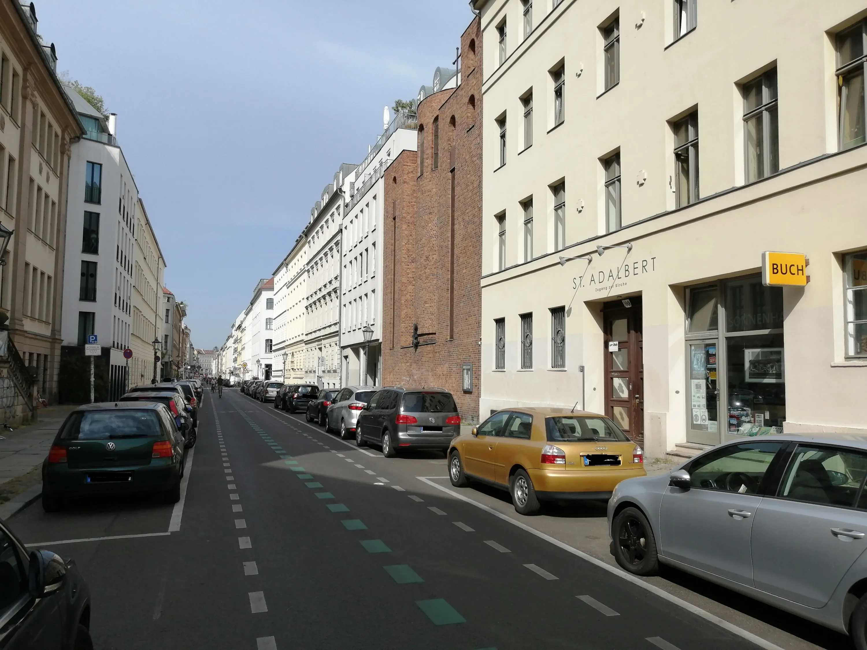 0937-03 Blick in die Straße