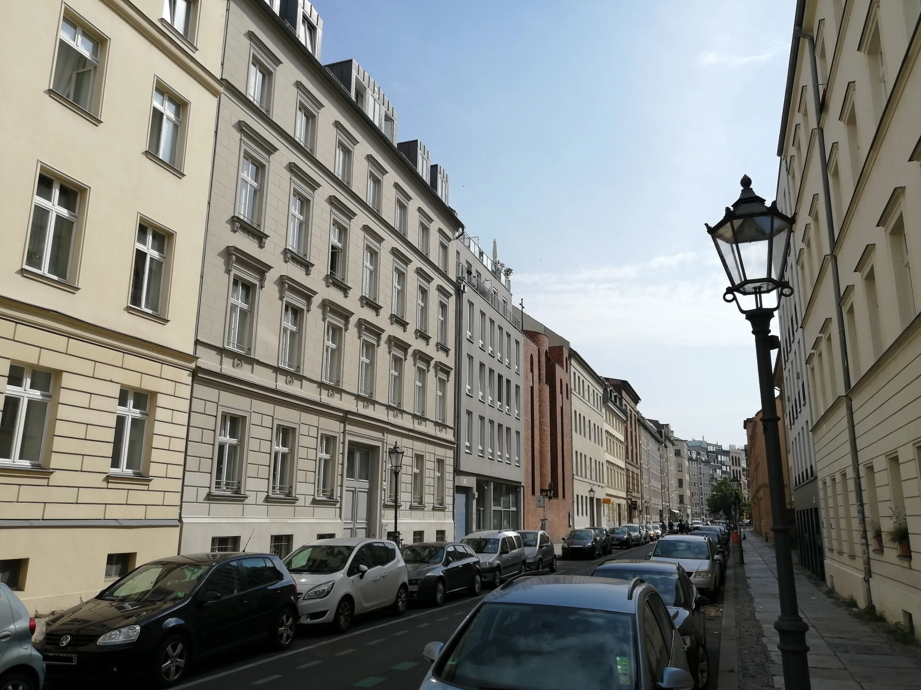 0937-04 Blick in die Straße3