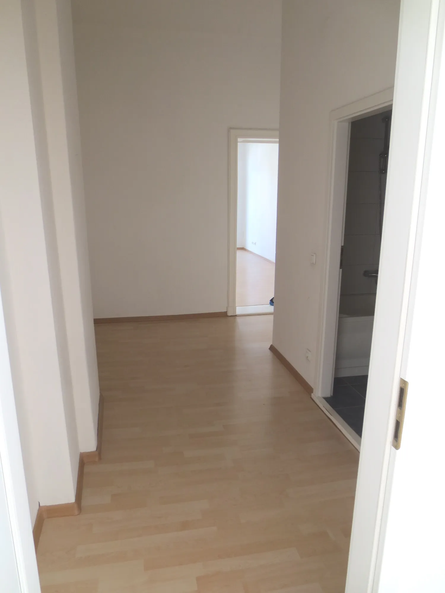 BE-10439-0887-32a