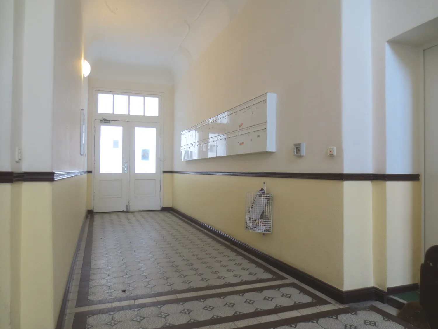 BE-10439-0887-18