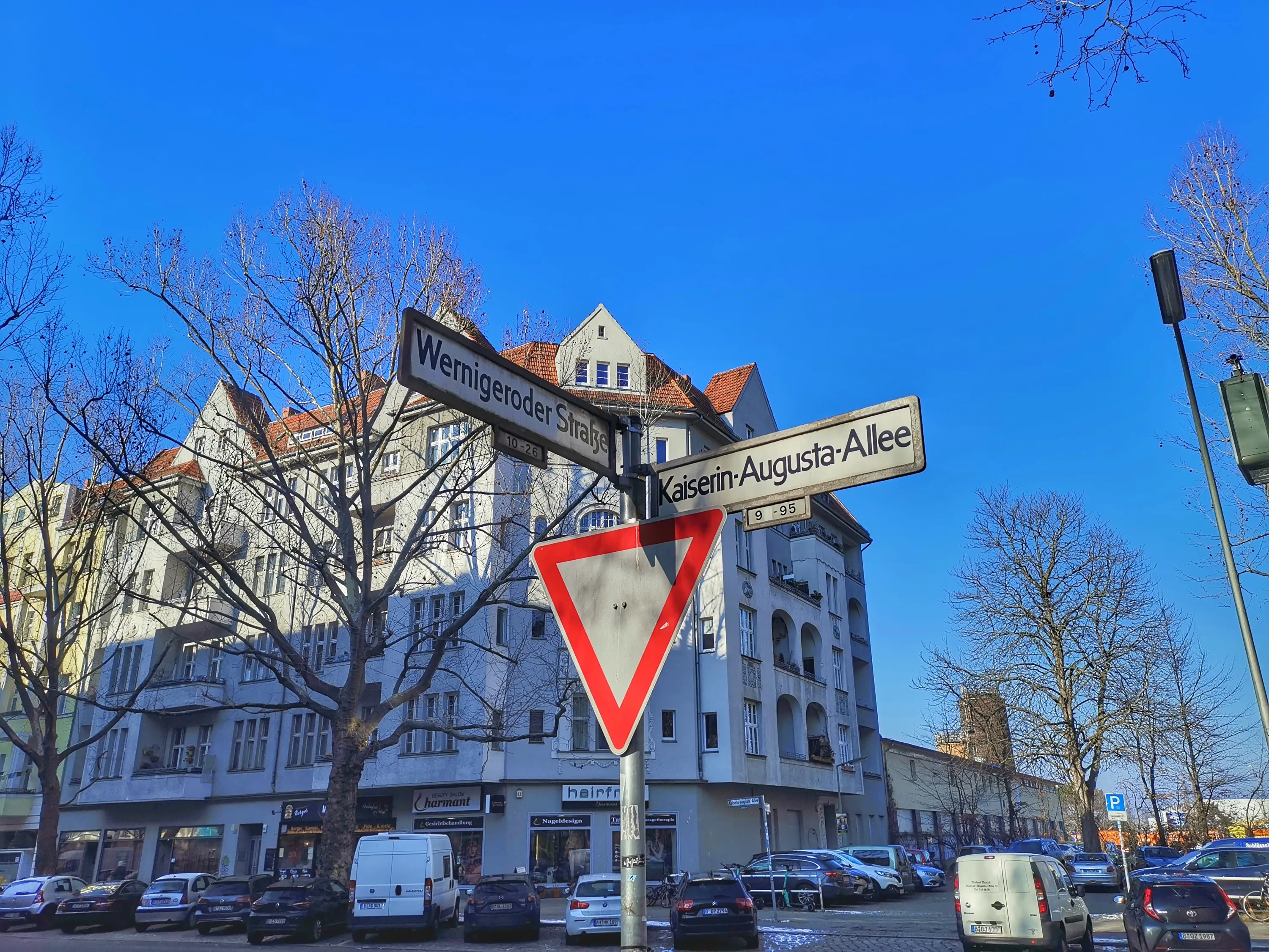 0895-01 Ecke Kaiserin-Augusta-Allee