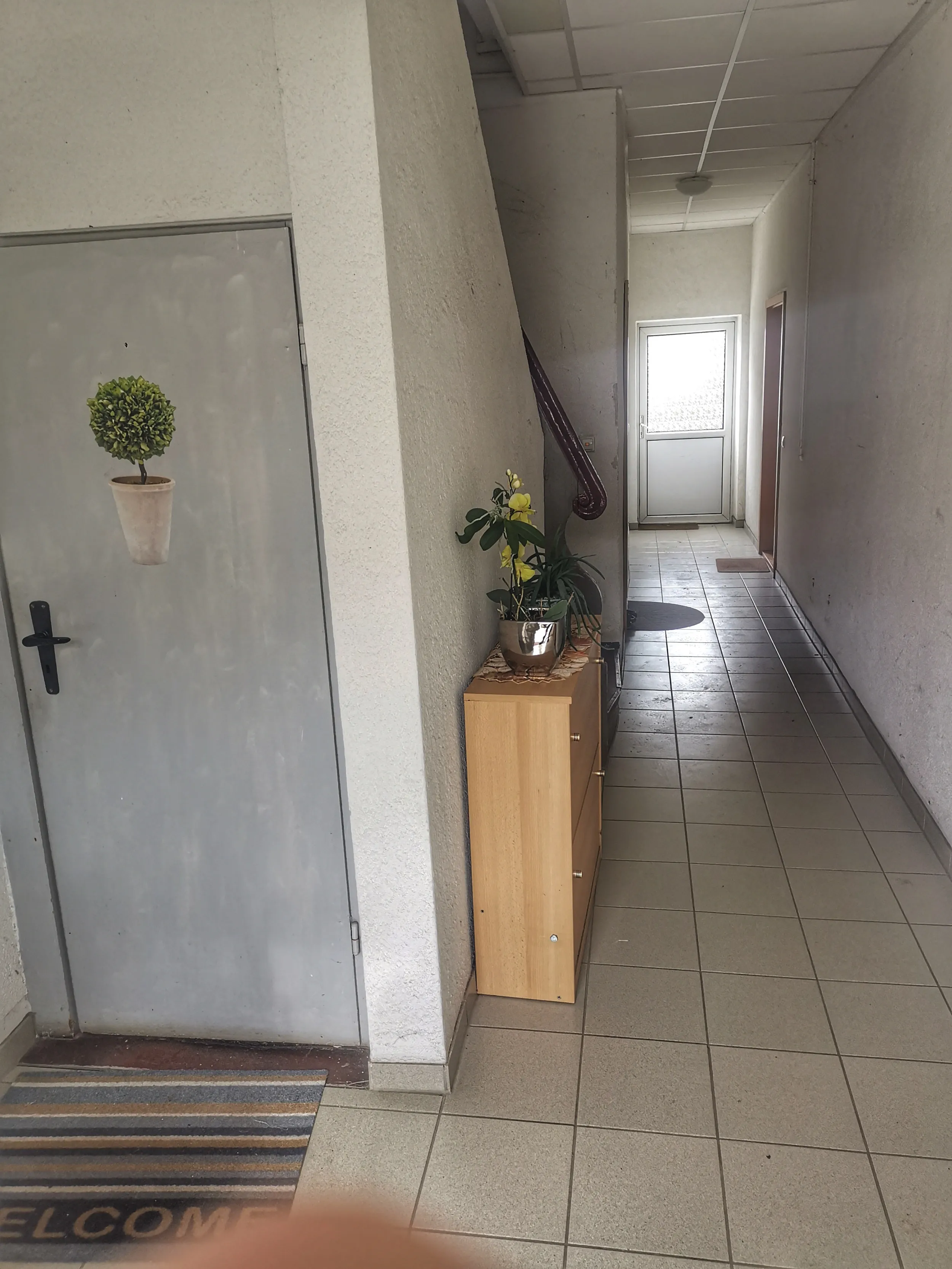 0974-10 Eingangsbereich