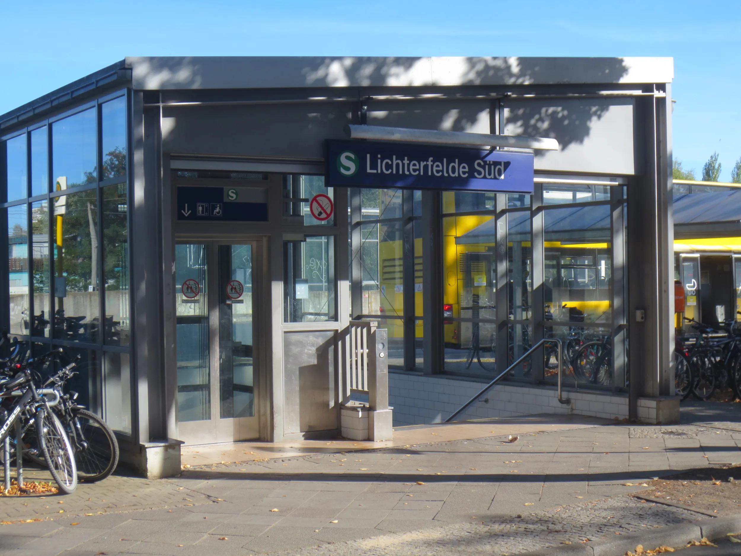 0913-06 unser Start am S-Bahnhof