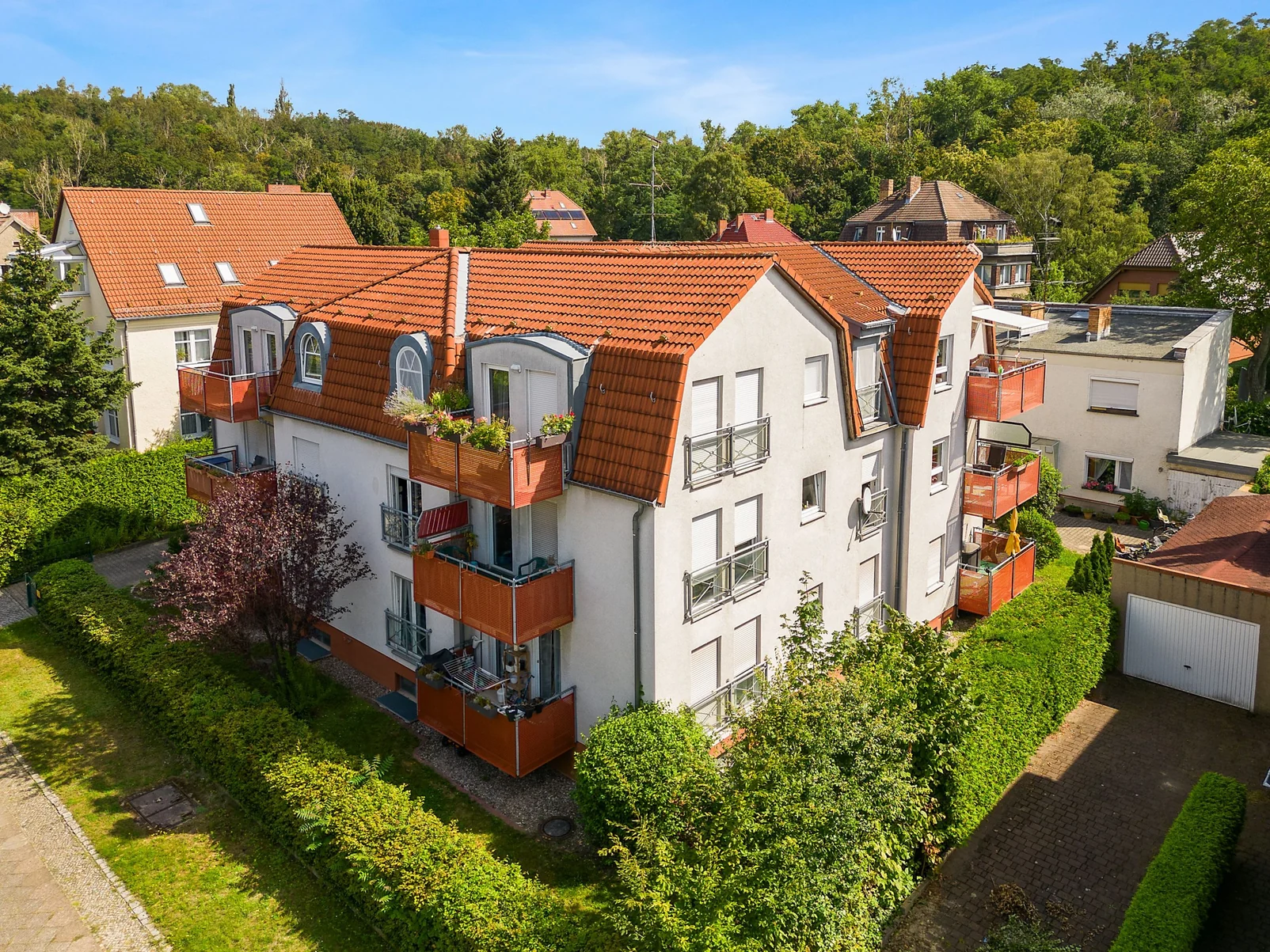 Sonnige 2-Zimmer Wohnung mit Balkon &Stellplatz; ca. 54 m² am Volkspark Prenzlauer Berg (bezugsfrei)