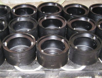Small cast components produced in batch quantities