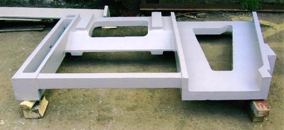 Cast frame component