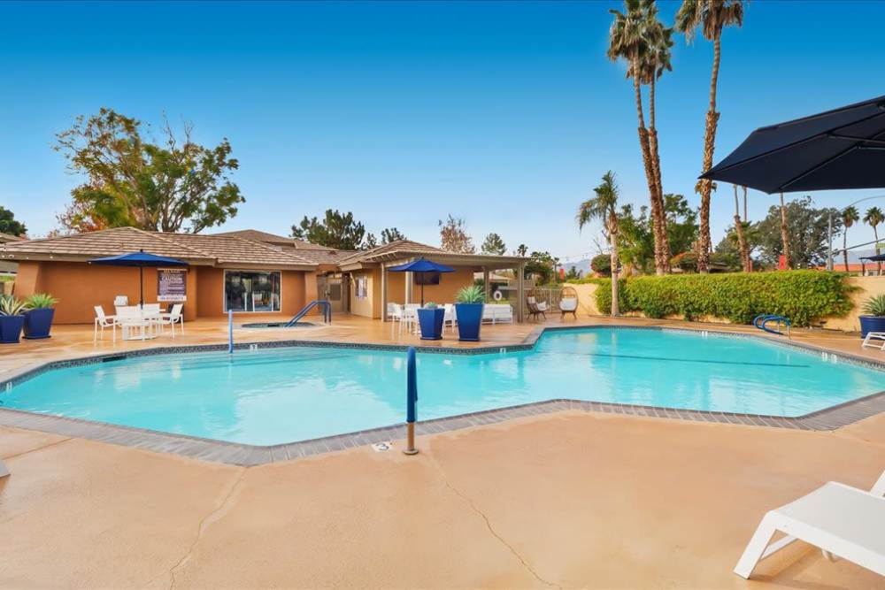 Pool deck area