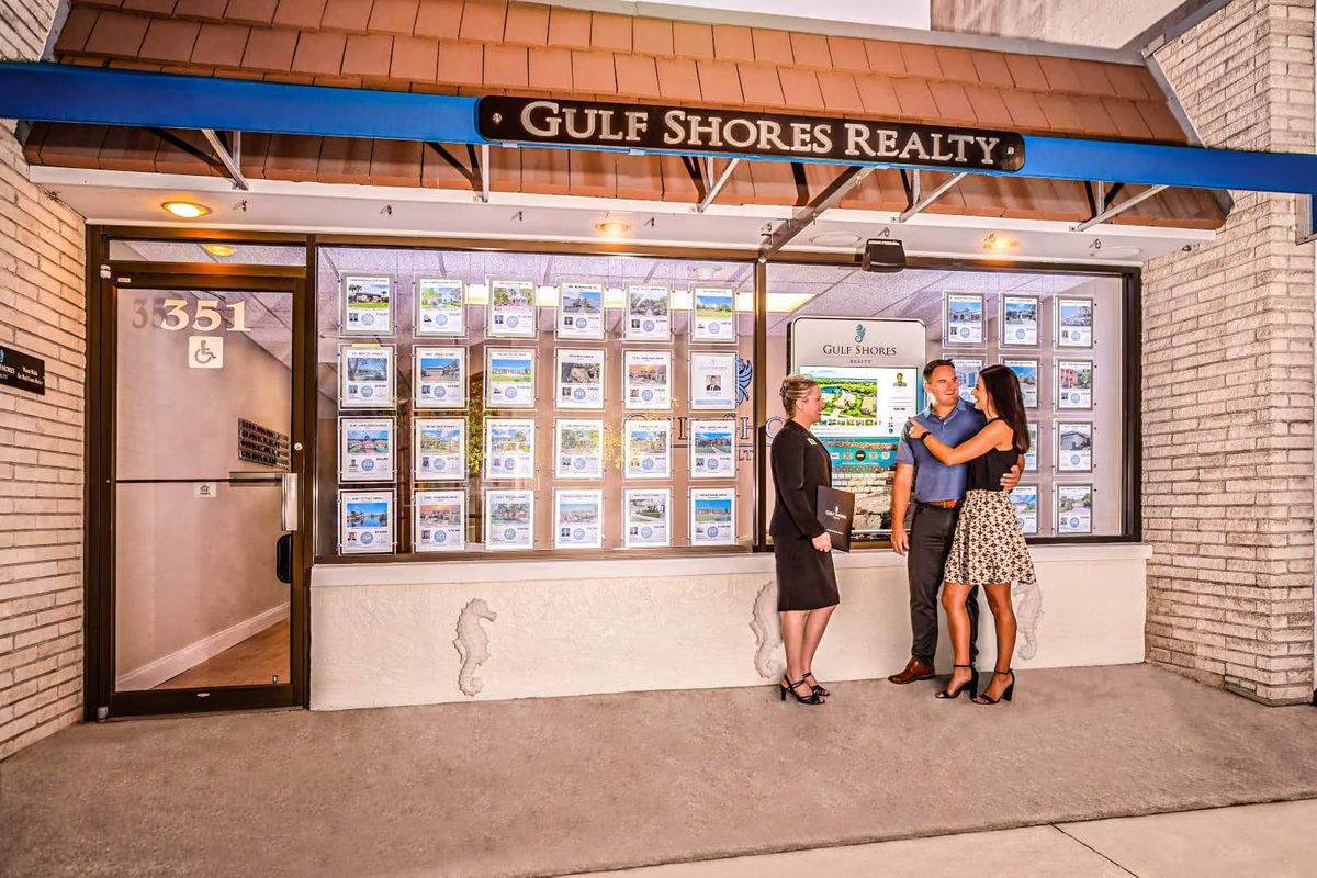The Gulf Shores Realty storefront in Venice, Florida, with its WindoVision window