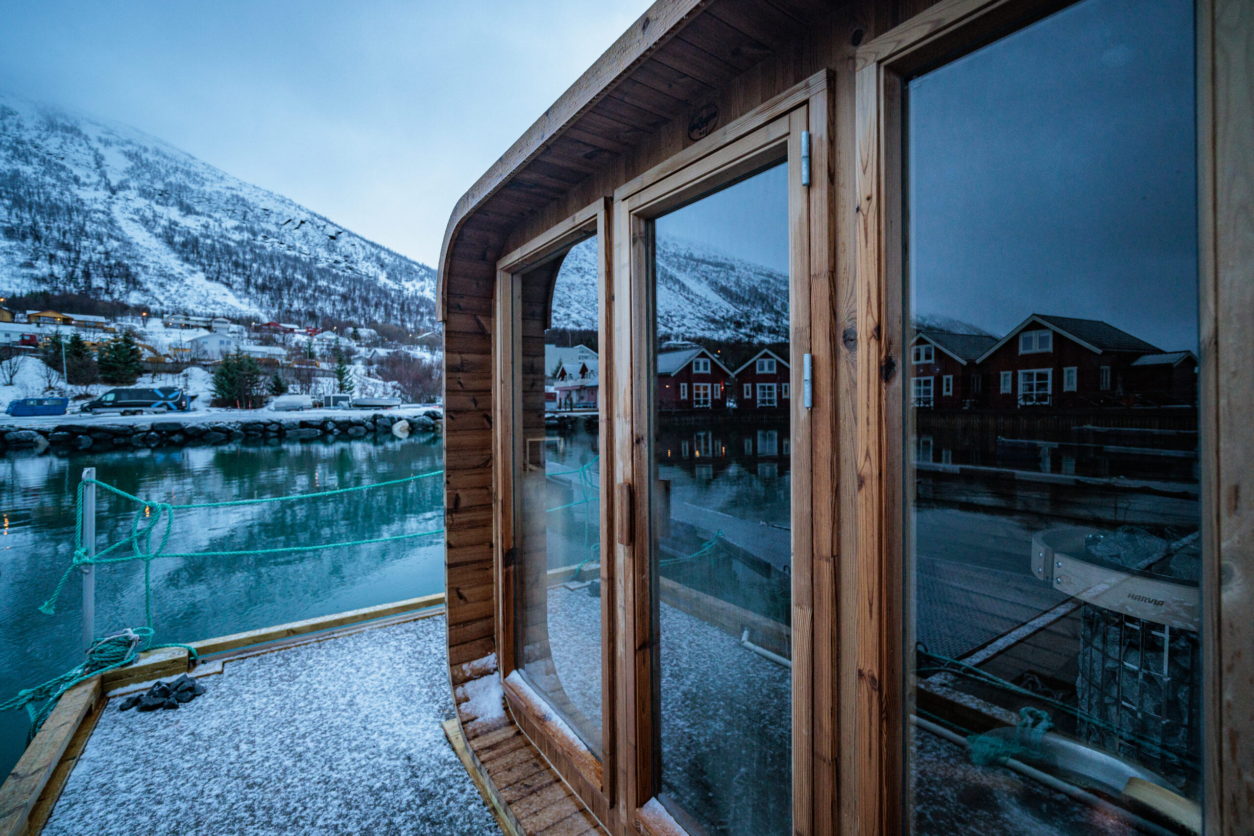 image of breathtaking sceneries (for a travel agency)