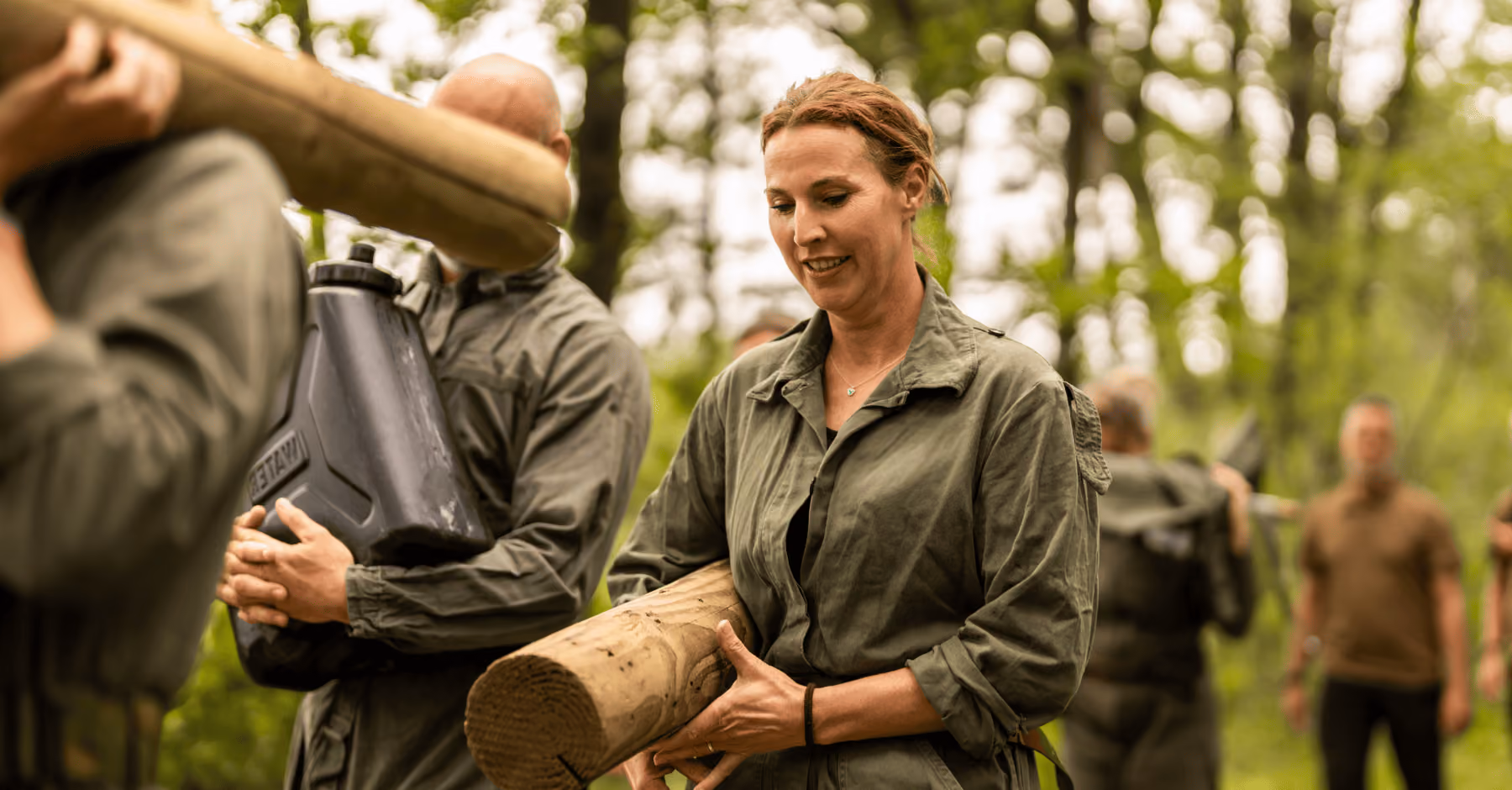 Leiderschap onder druk tijdens een training in het bos