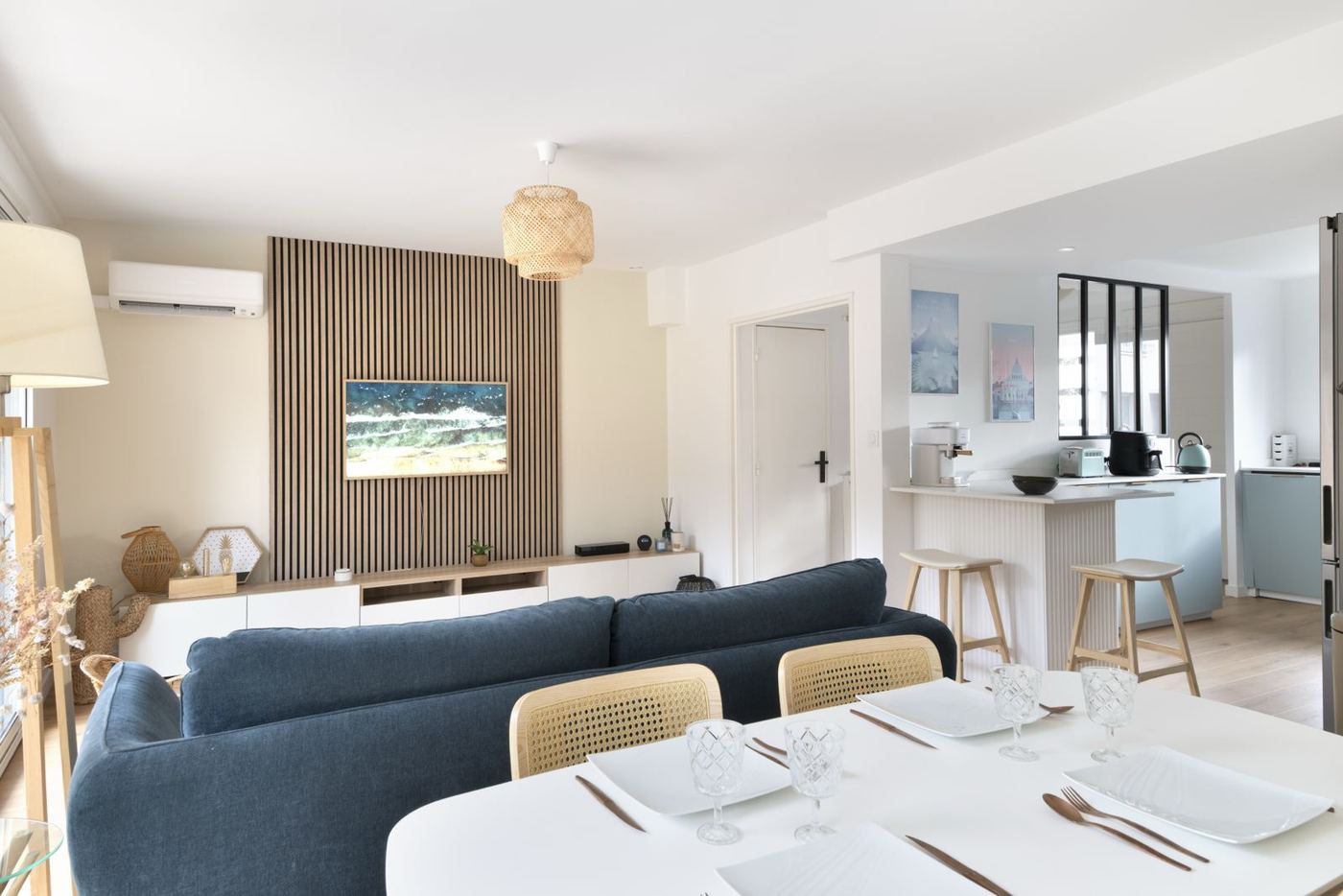 Salon et salle à manger agrandis dans une maison du quartier Rangueil à Toulouse