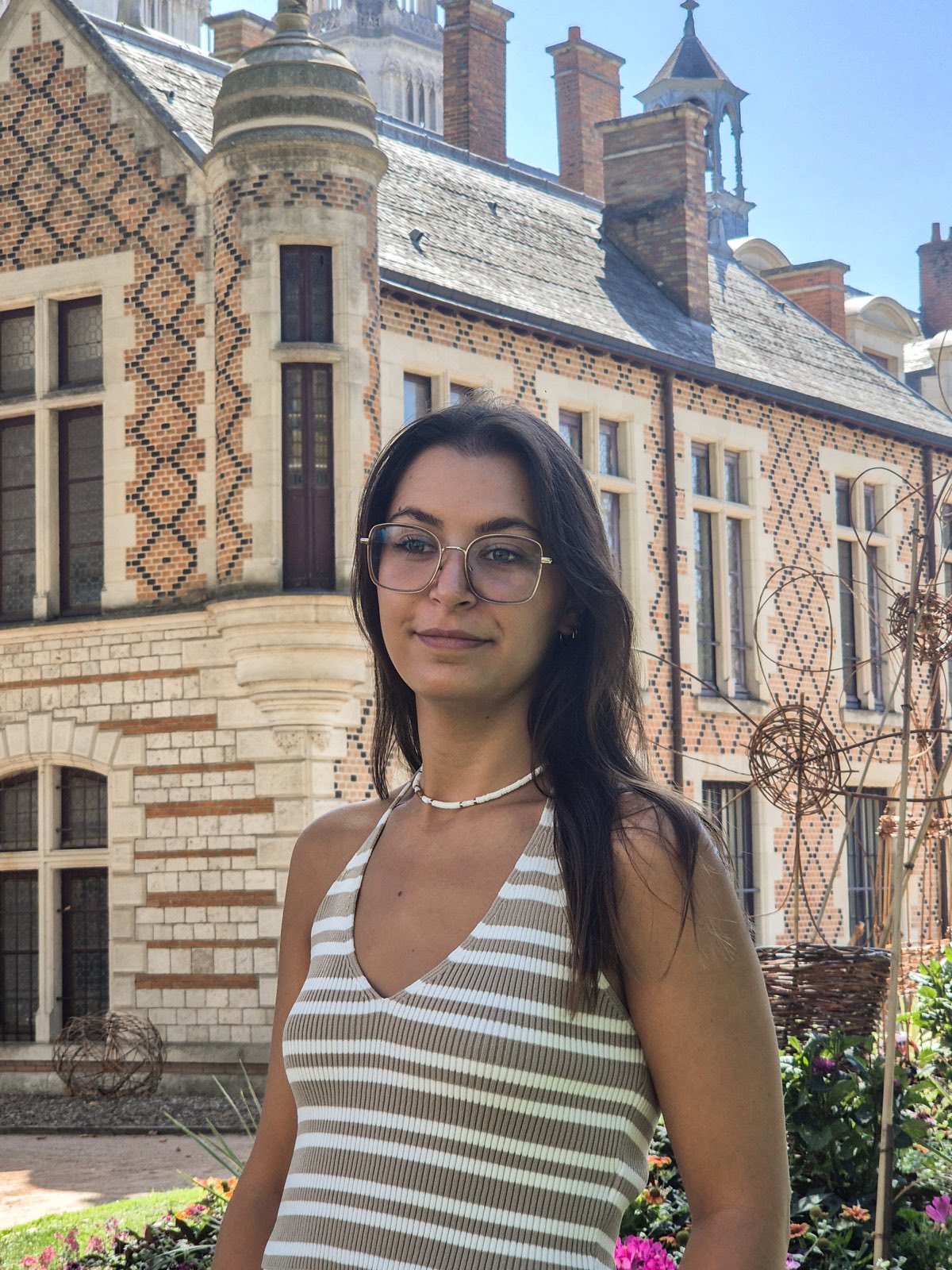 Louna Boudhene, cofondatrice d'Imagine Conception, architecture intérieure et conception à Toulouse