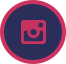 Logo aplikace Instagram ve fialovém kruhu na tmavě modrém pozadí.