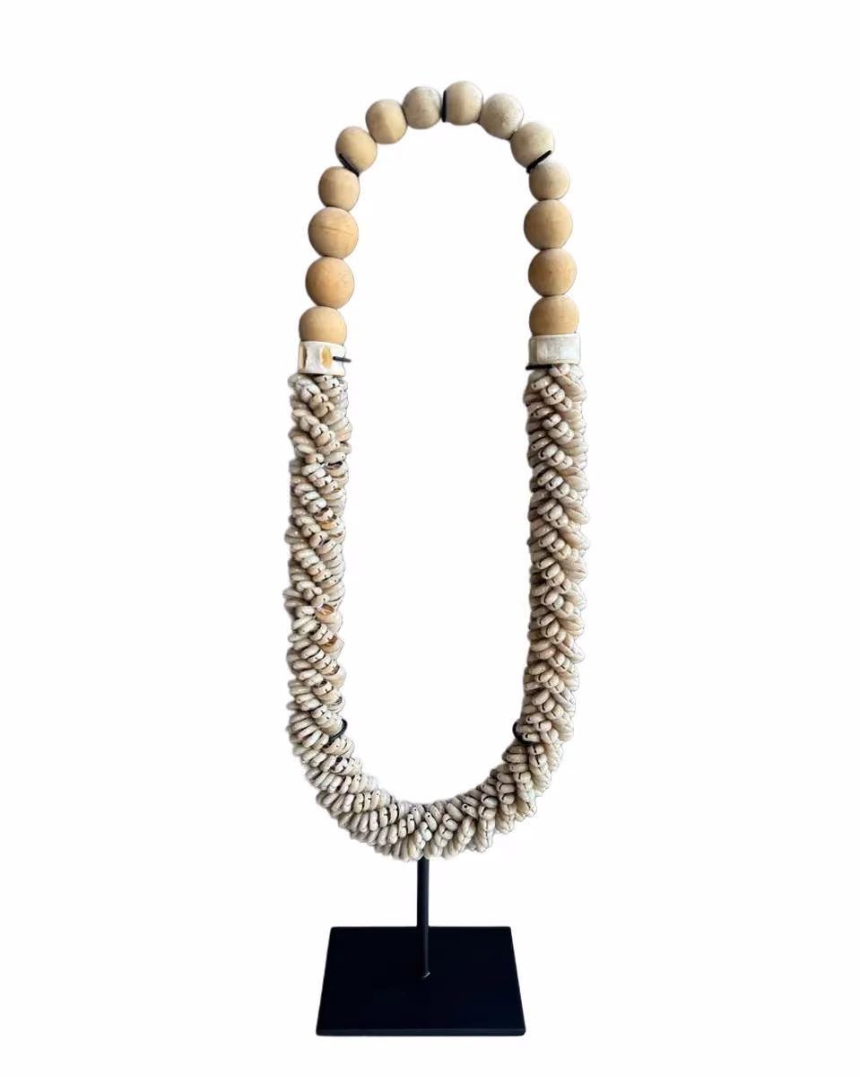 Arbau shell necklace