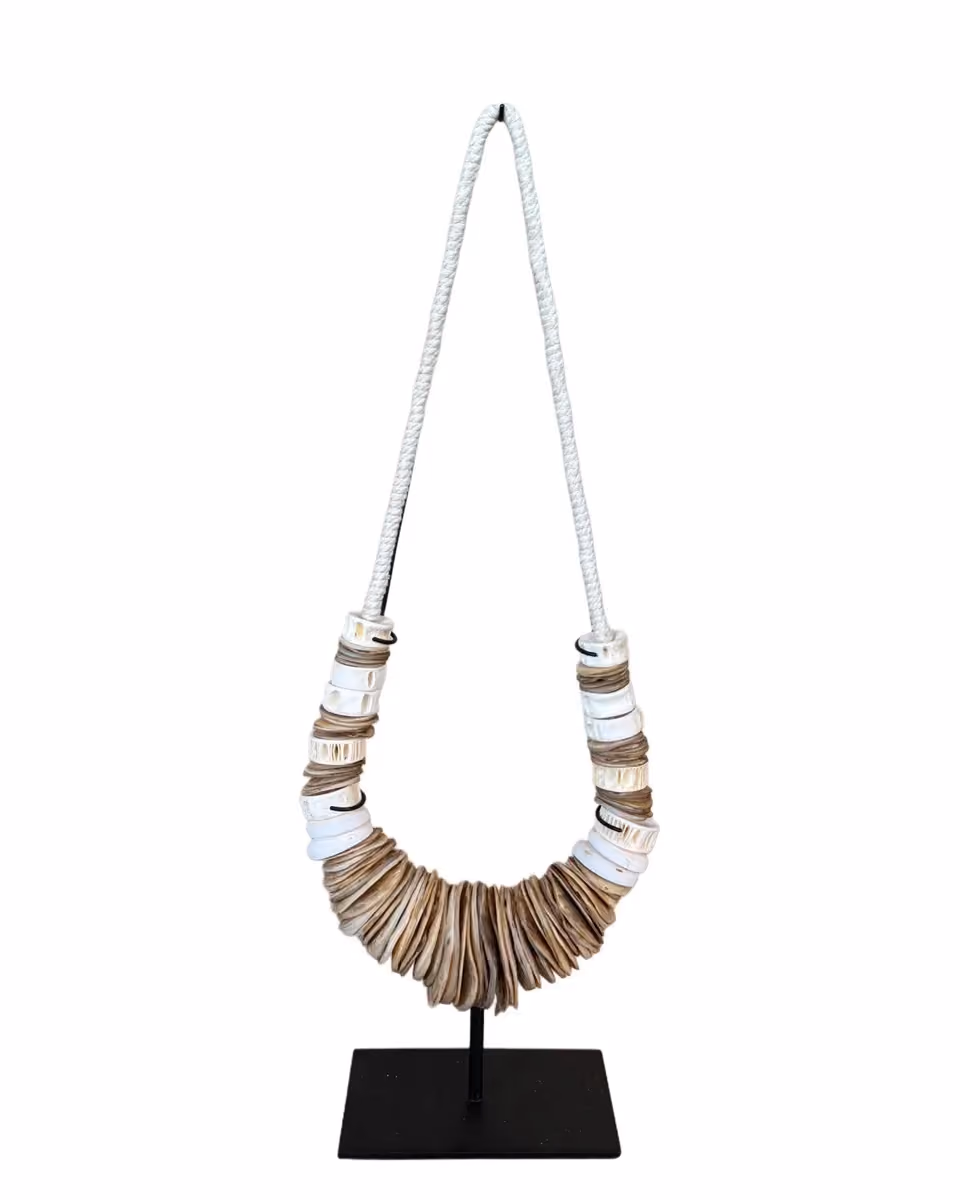 Mamalo shell necklace white