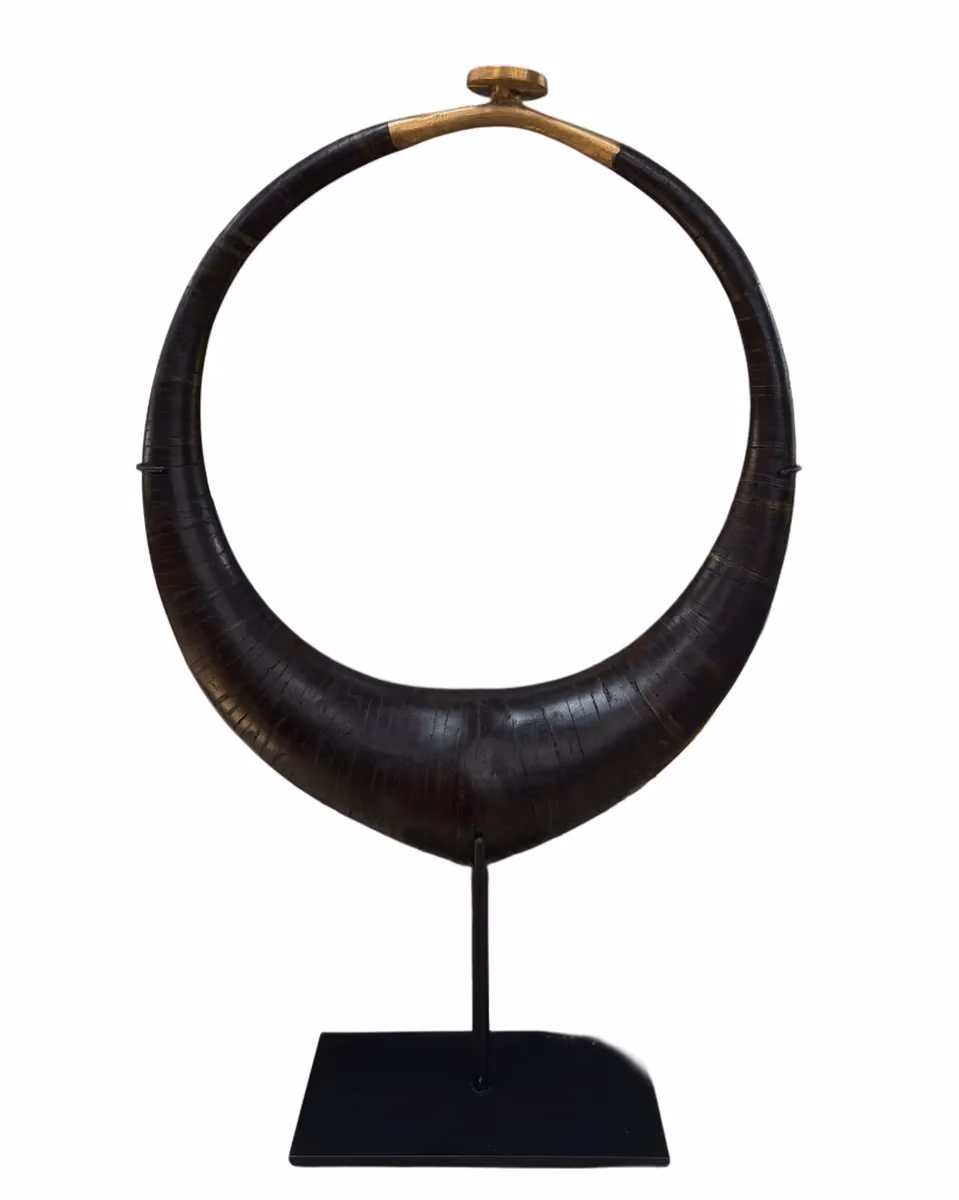 Nias necklace large black