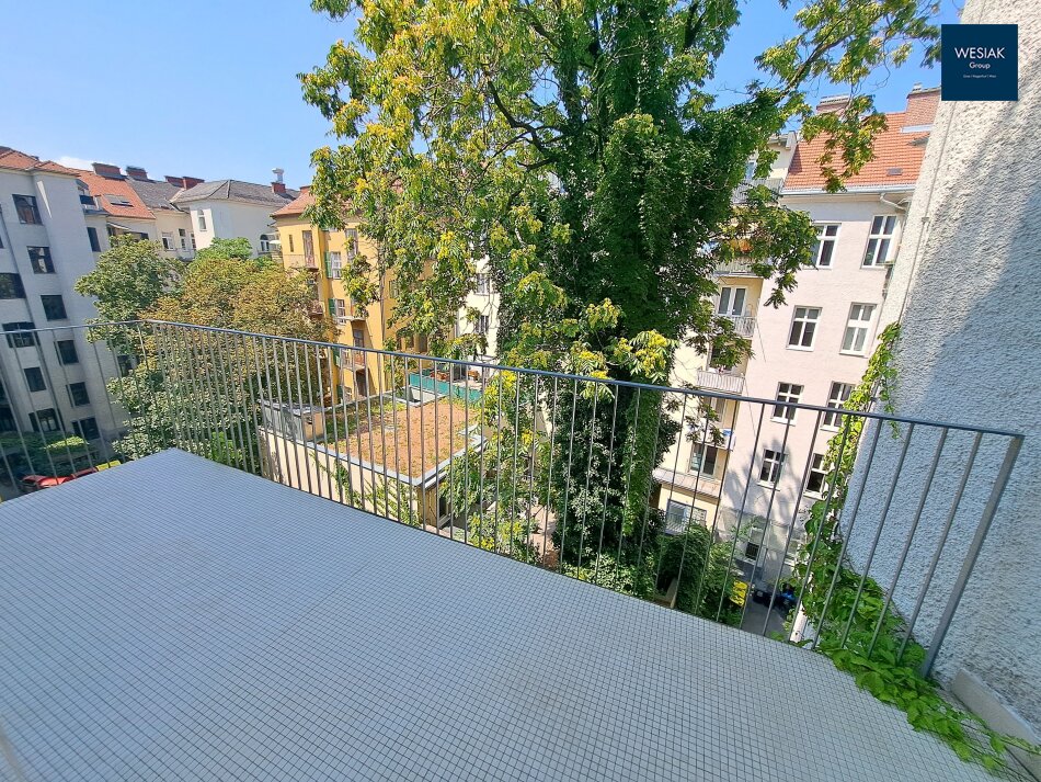 Kaiserfeldgasse 20 Top 15 - Charmante Altbauwohnung mit 4 Zimmer und Balkon