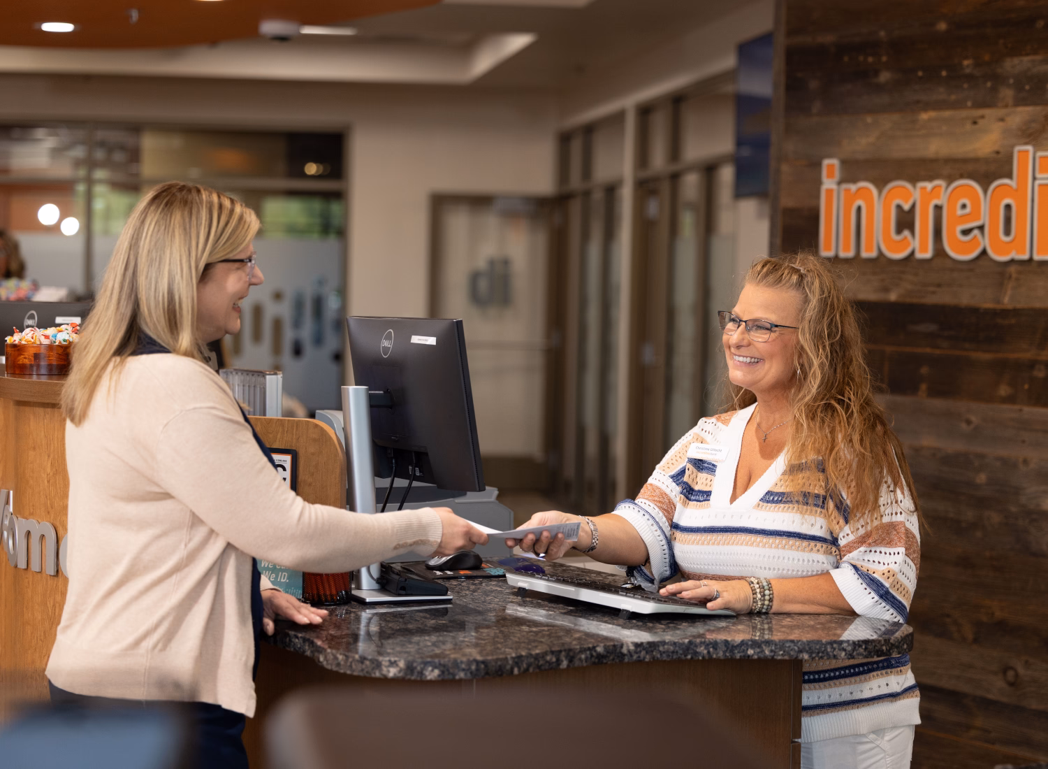 CD and IRA account features
