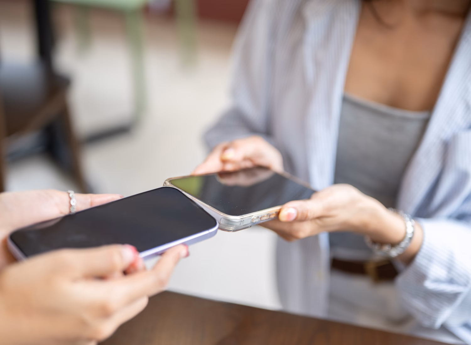 How Tap to Pay works, step 2