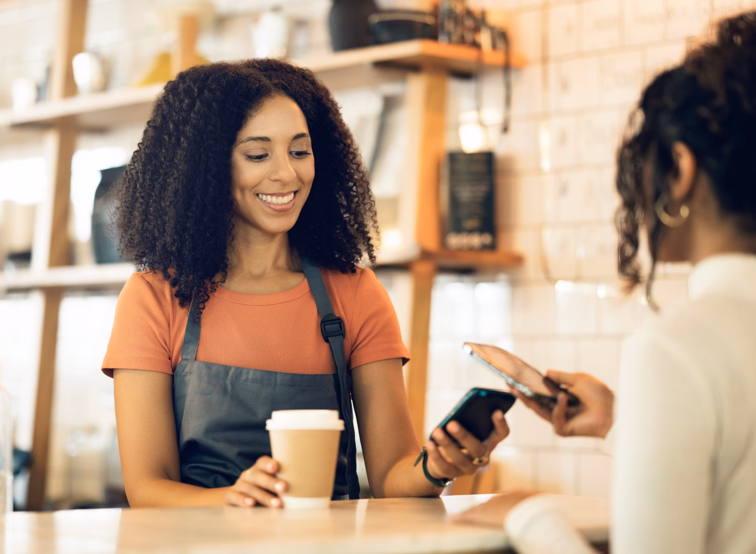 How Tap to Pay works, step 4