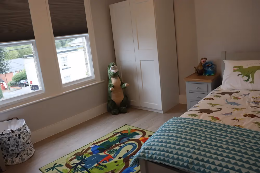 Oak Tree House bedroom