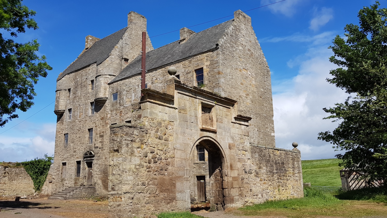 Midhope Castle