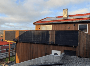 Balkongsolar 2 solcellepaneler 5.000,- i rabatt