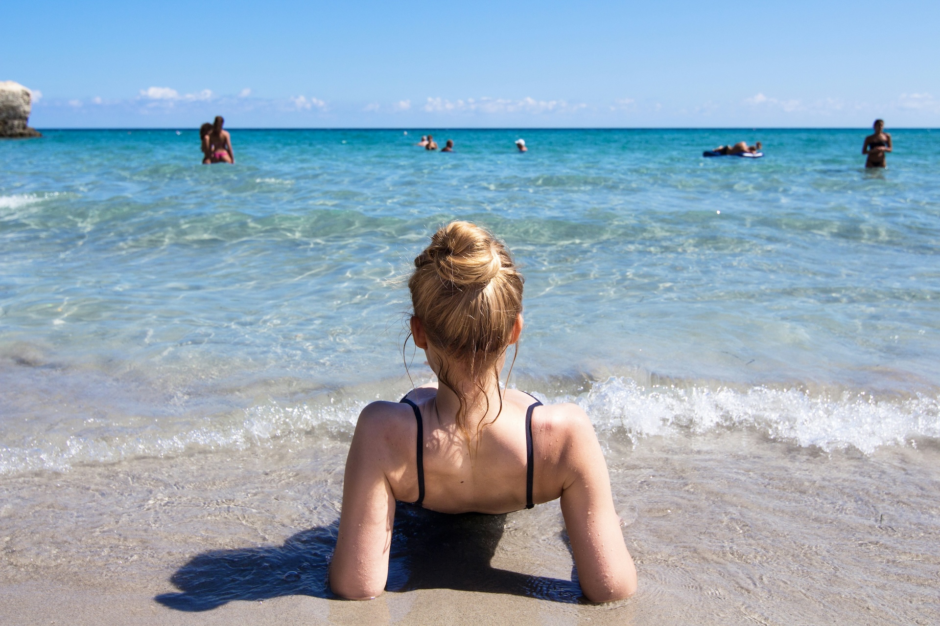 How to nourish your hair for a summer heatwave