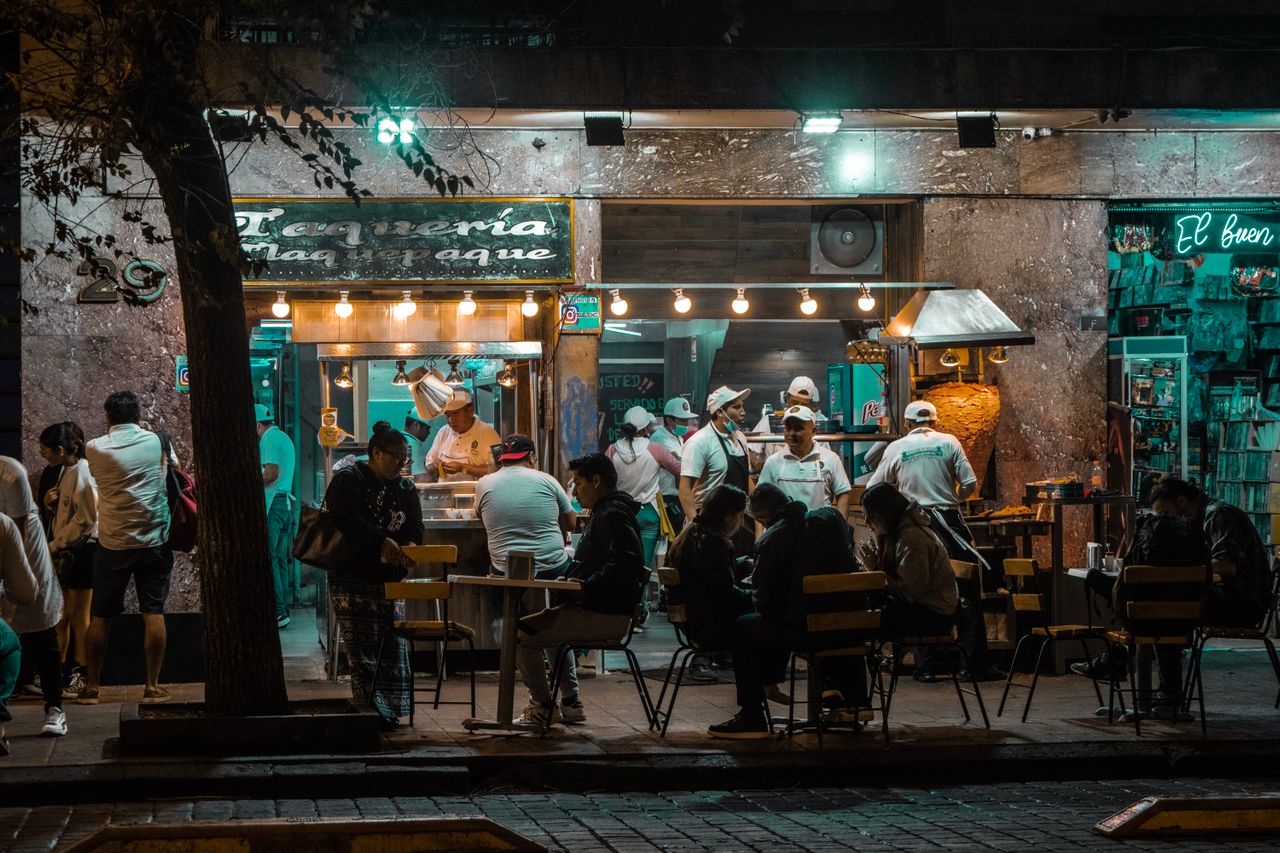 50 Quick Service Restaurant Labor Statistics Every Multi-Unit Operator Needs in 2026