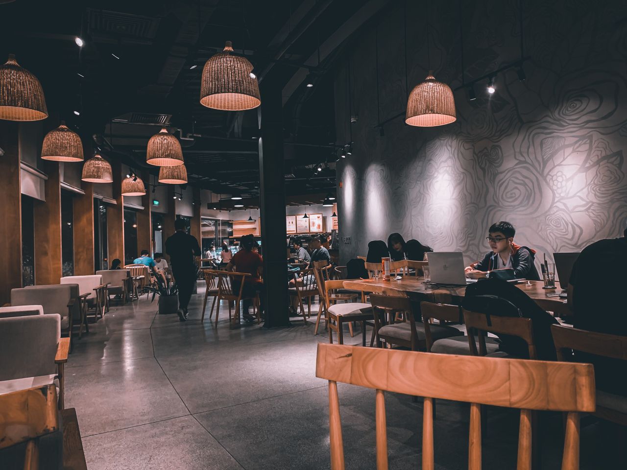 San Diego Restaurant Minimum Wage (2026): Base Rate, Tipped Wage & Tip Credit