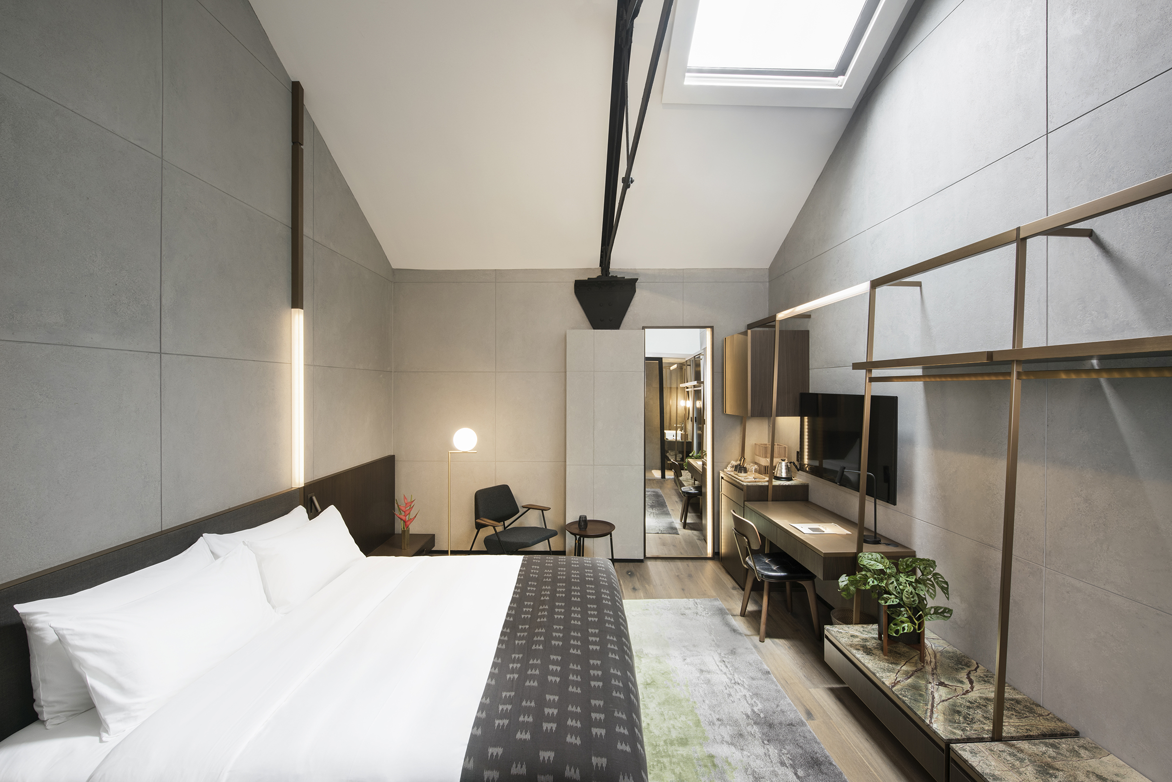 The Warehouse Hotel - Warehouse Loft_Skylight