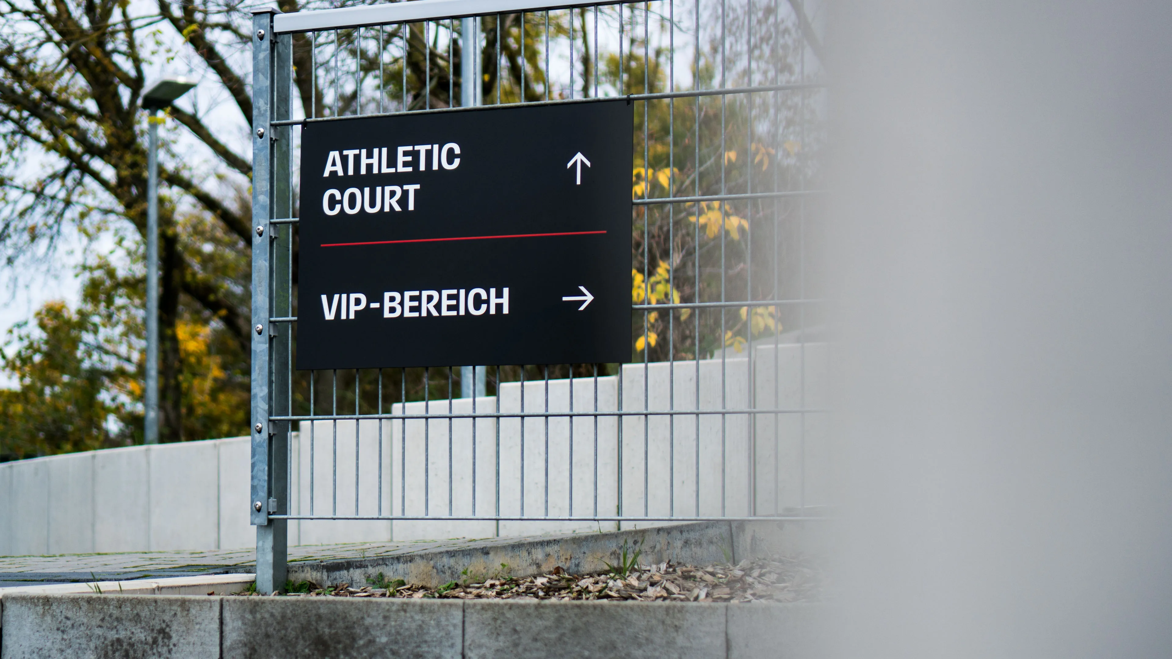 Beschilderung im Stadion