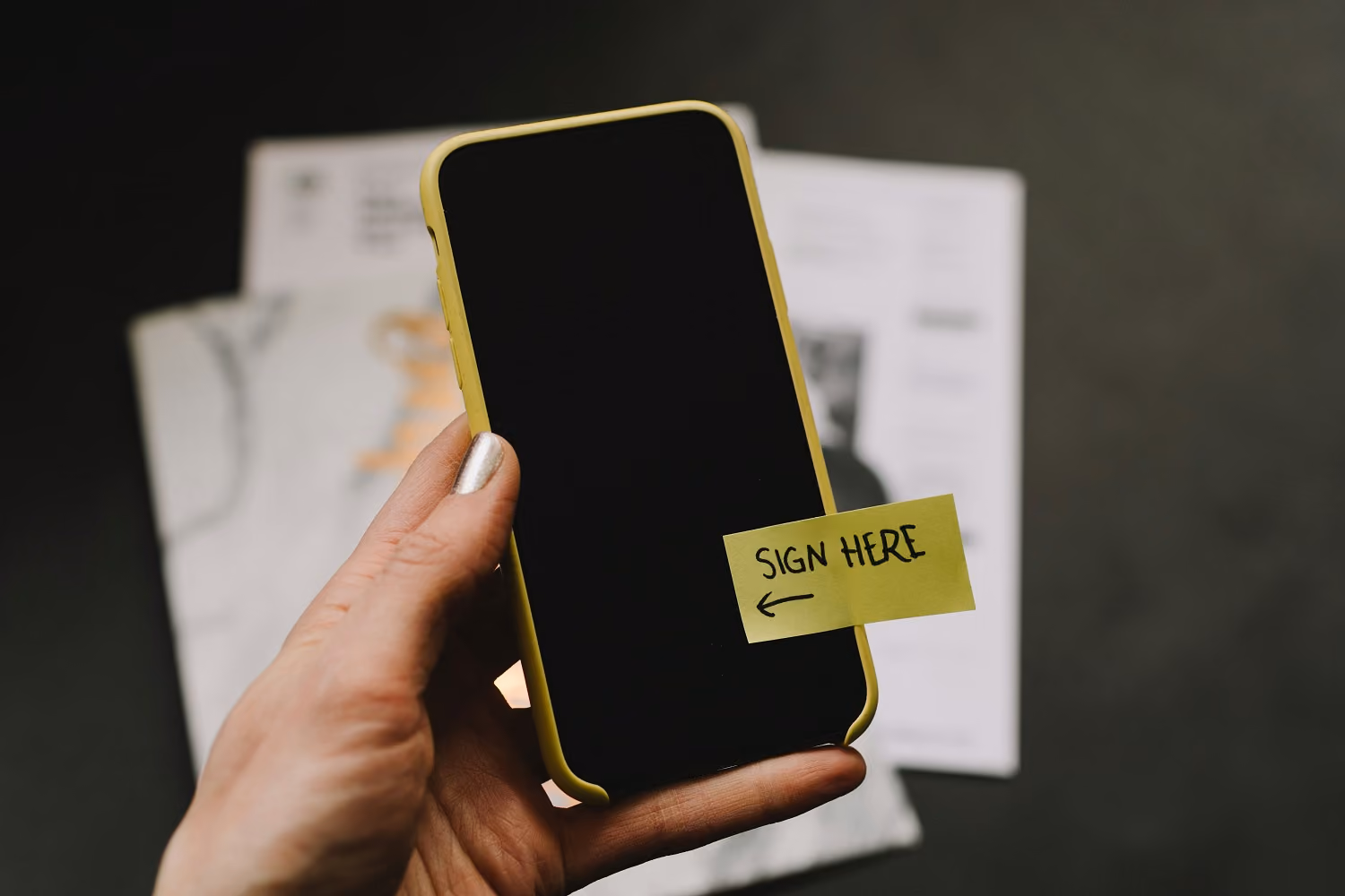 Invalidity and unenforceability of a non-compete clause in an employment contract signed via DocuSign using the “DS Electronic” signature