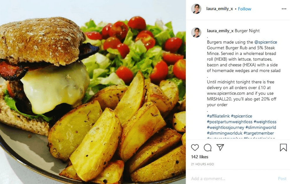 An example of influencer marketing: discounts and affiliate links