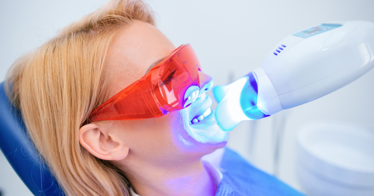 Does teeth whitening hurt?