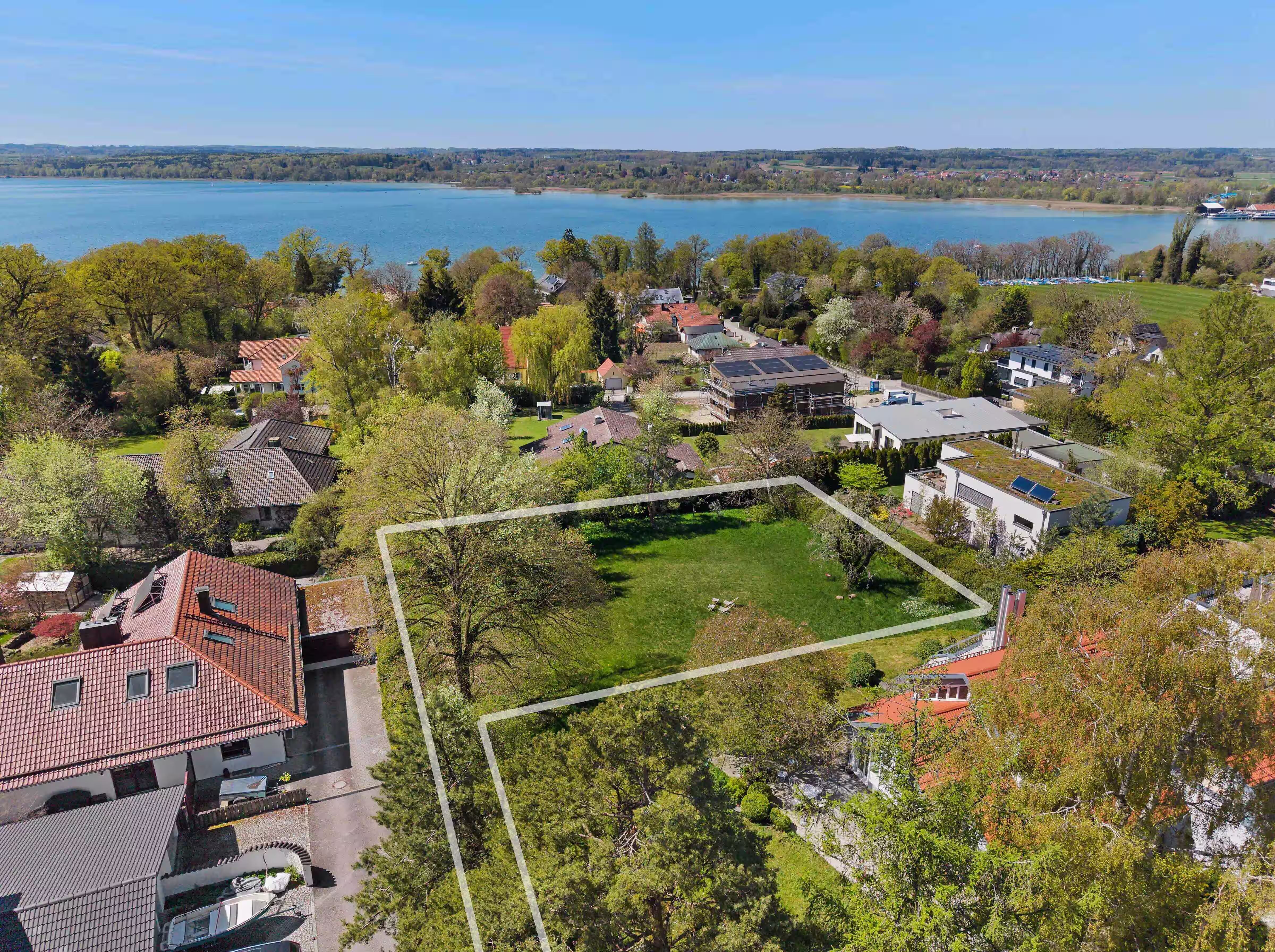 Grundstück Drohne – Villenbaugrundstück in Seenähe