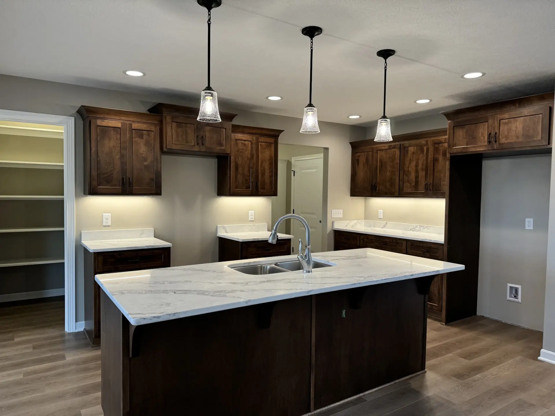 finished kitchen with pantry