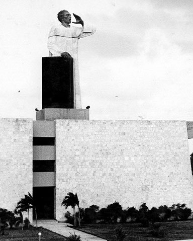 Monumento a Fray Antón de Montesinos
